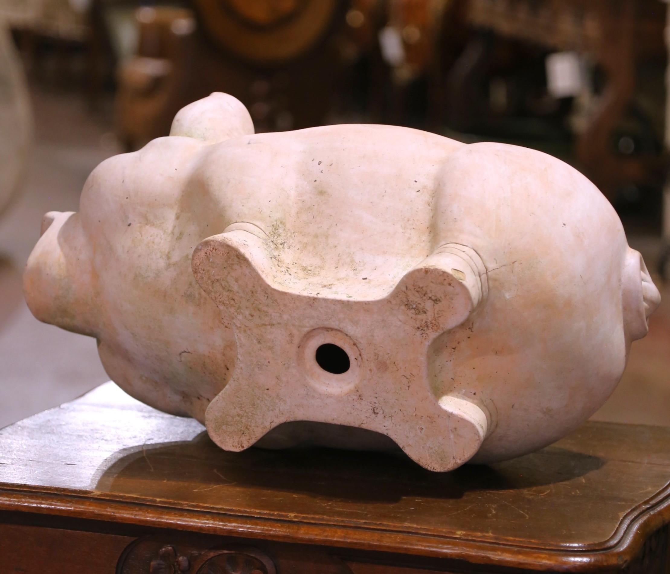 XX secolo Salvadanaio francese d'epoca in terracotta con finitura anticata, 20° secolo in vendita
