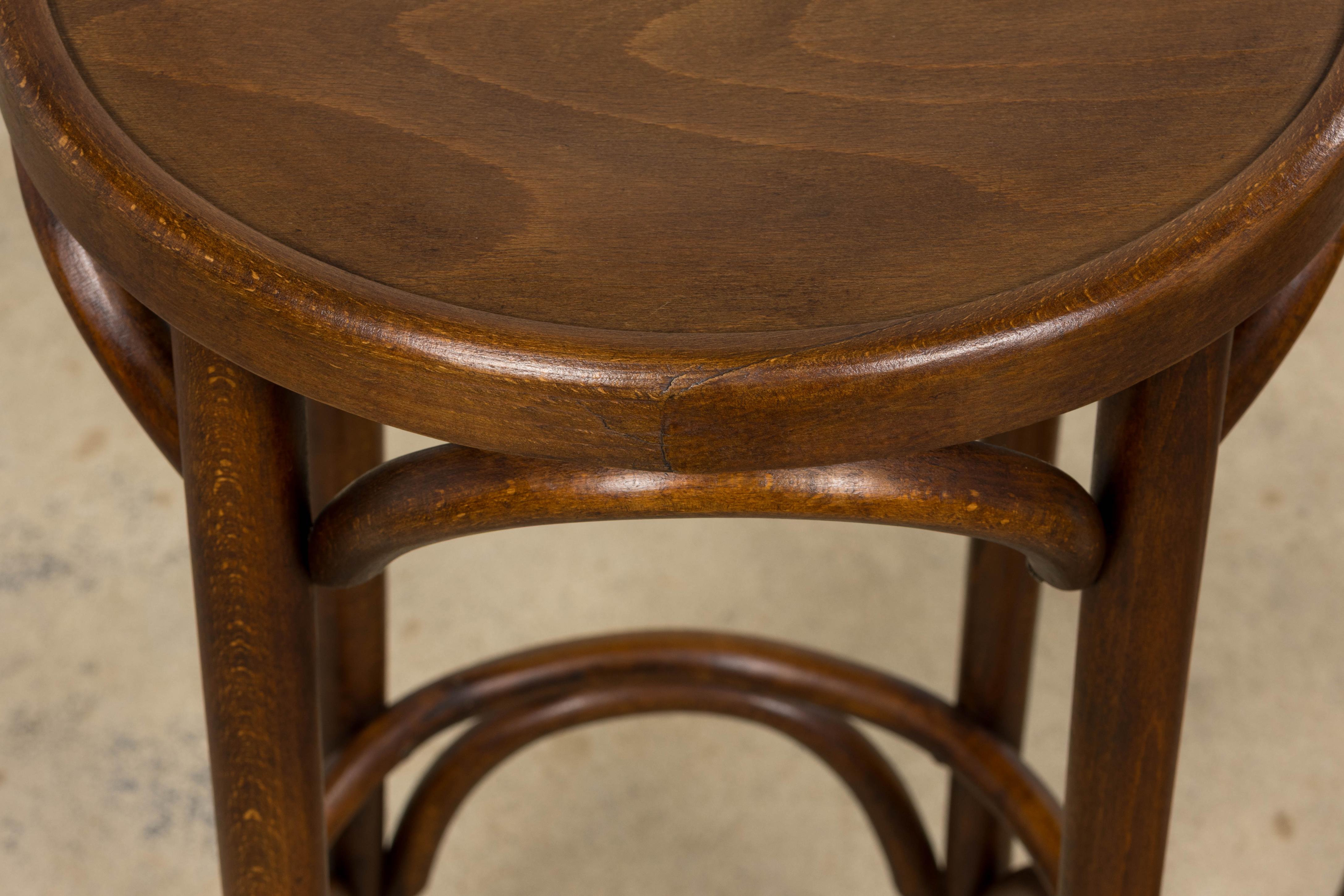 Set di 6 sgabelli da bar francesi Thonet in bengala d'epoca in vendita 9