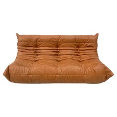Französisches Togo-Sofa aus cognacfarbenem Leder von Michel Ducaroy für Ligne Roset