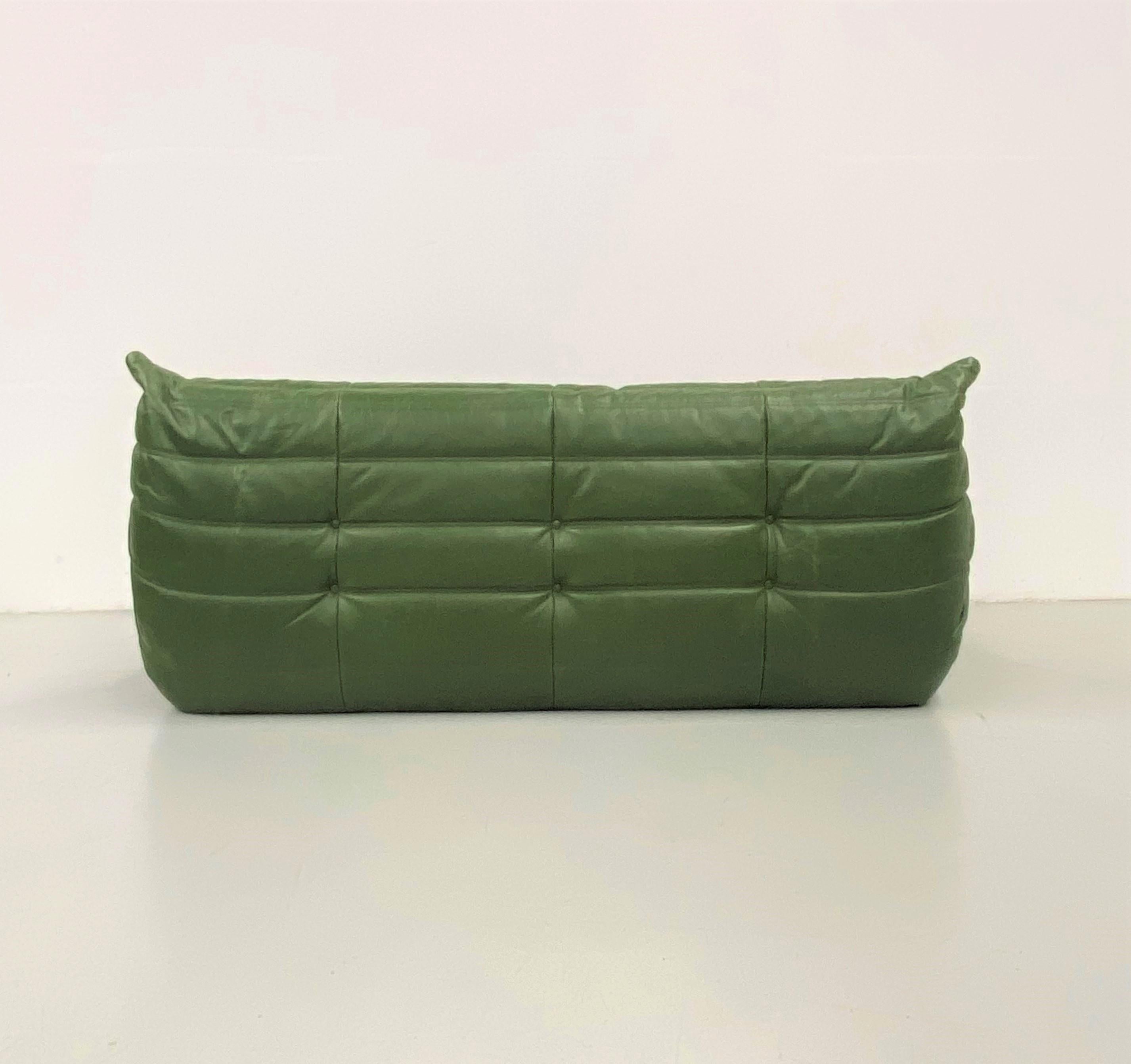 Vintage French Togo Sofa in Forest Green Leather by M. Ducaroy for Ligne Roset 2