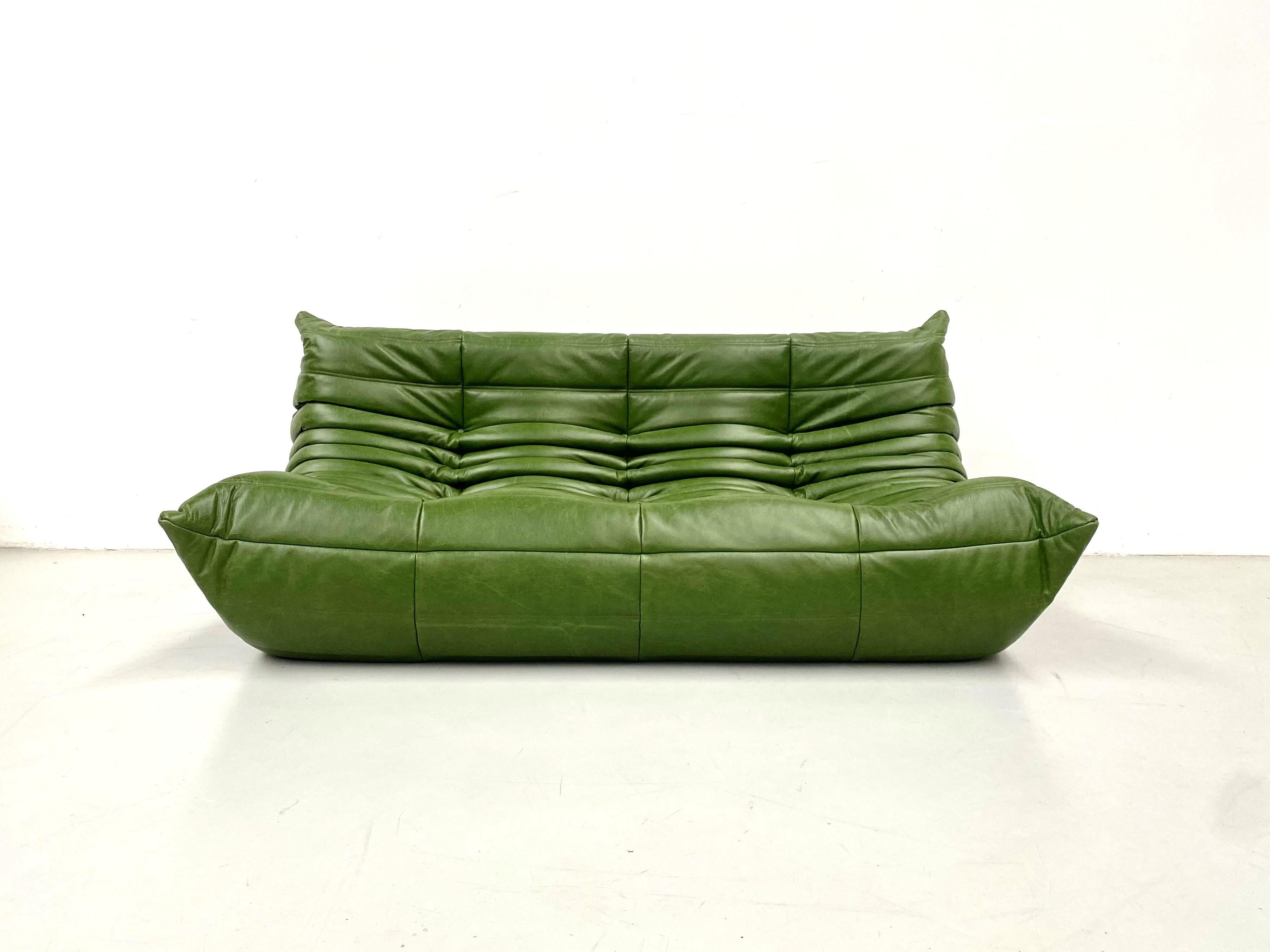 Vintage French Togo Sofa in Green Leather by Michel Ducaroy for Ligne Roset 5