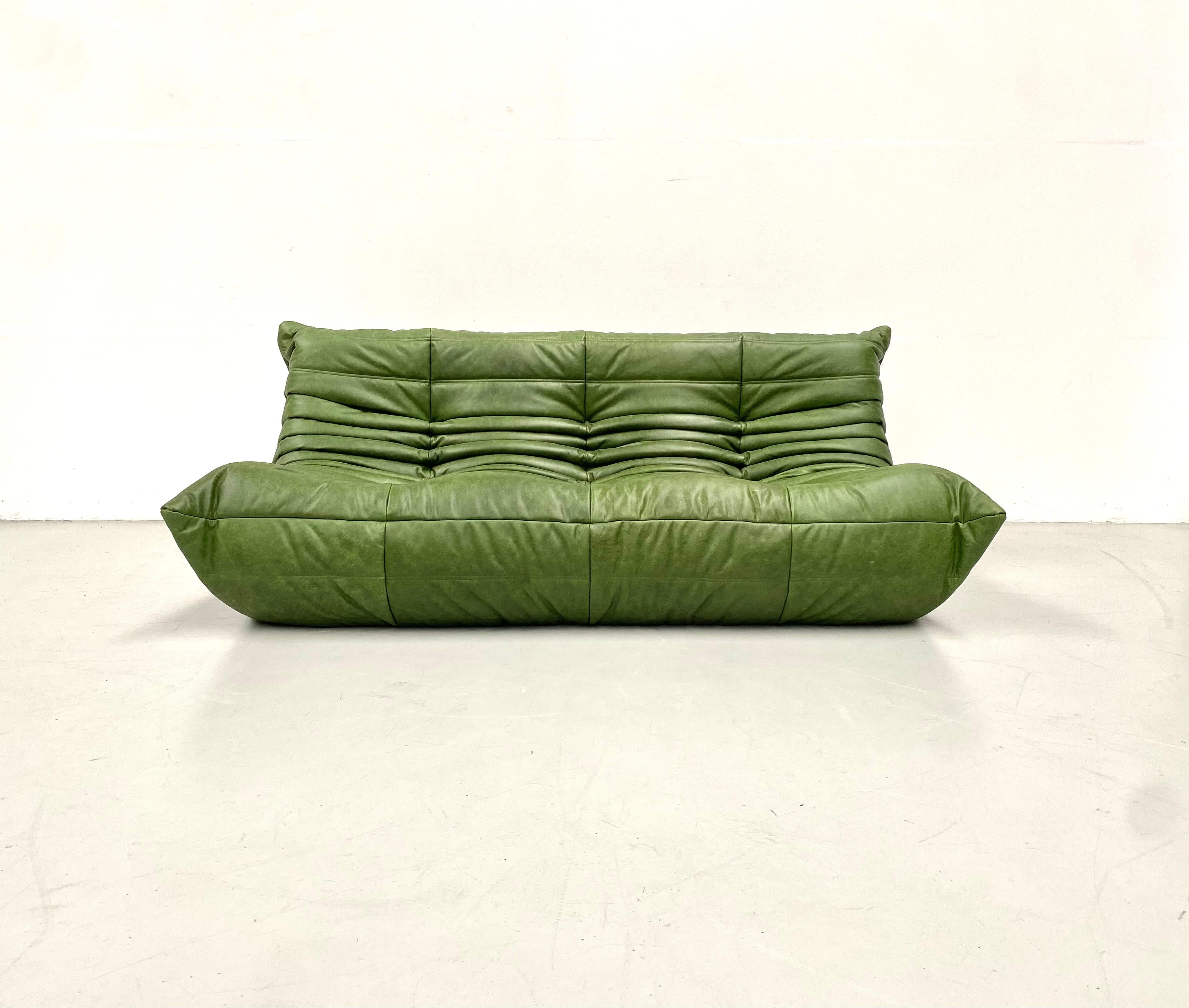 Vintage French Togo Sofa in Green Leather by Michel Ducaroy for Ligne Roset 2