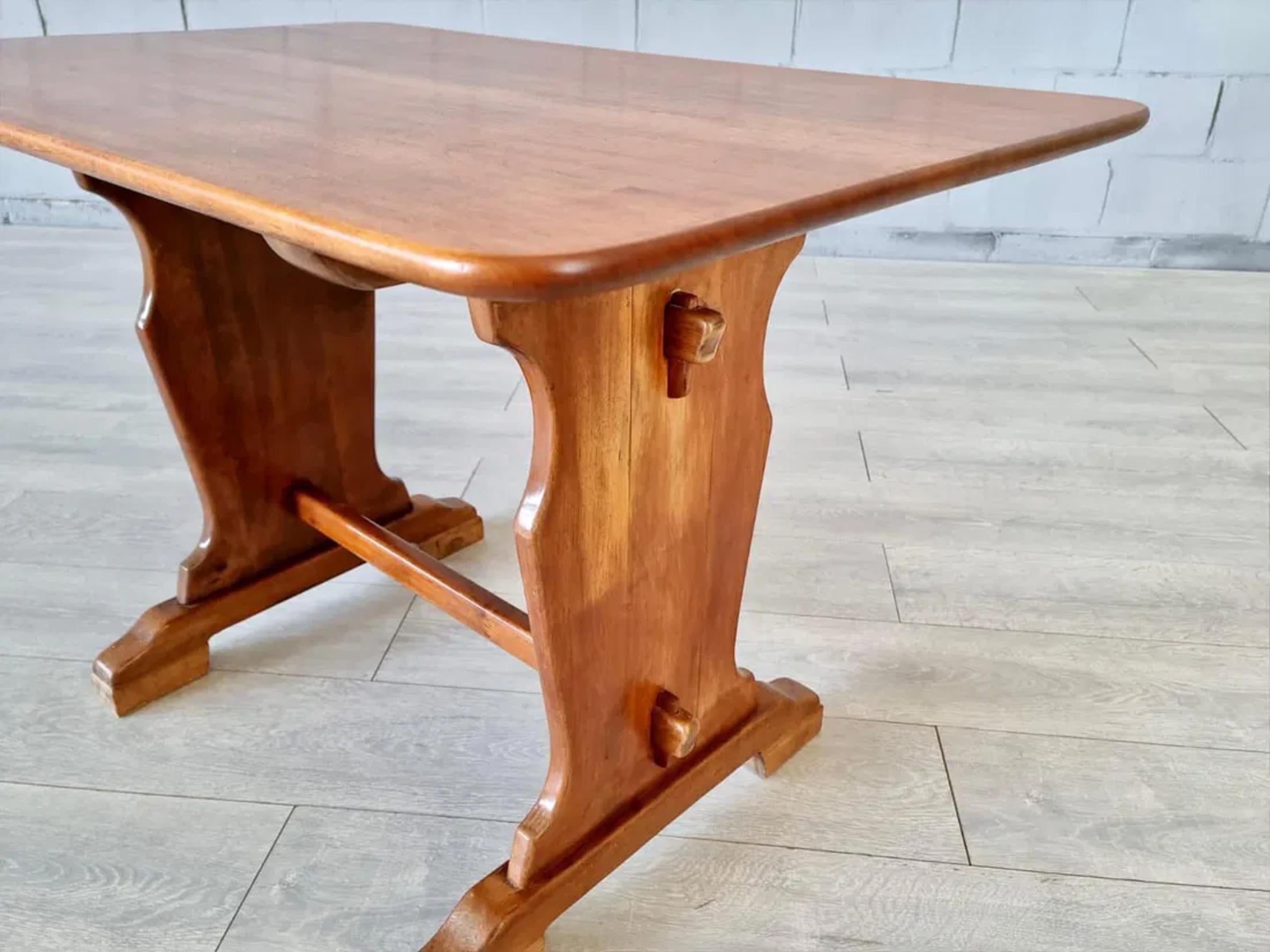 Tavolino da salotto o da caffè francese a cavalletto vintage in vendita 1