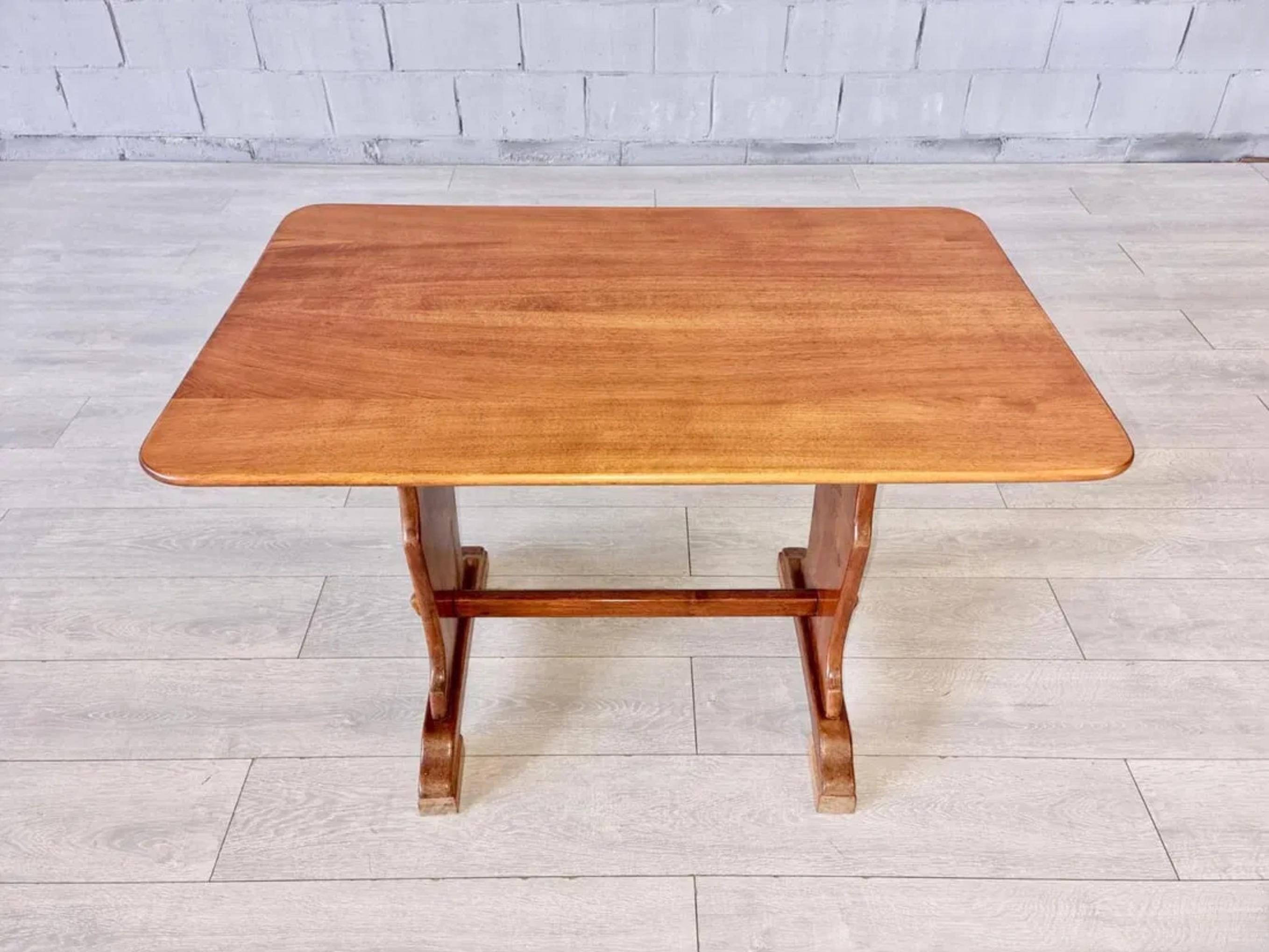 Tavolino da salotto o da caffè francese a cavalletto vintage in vendita 2