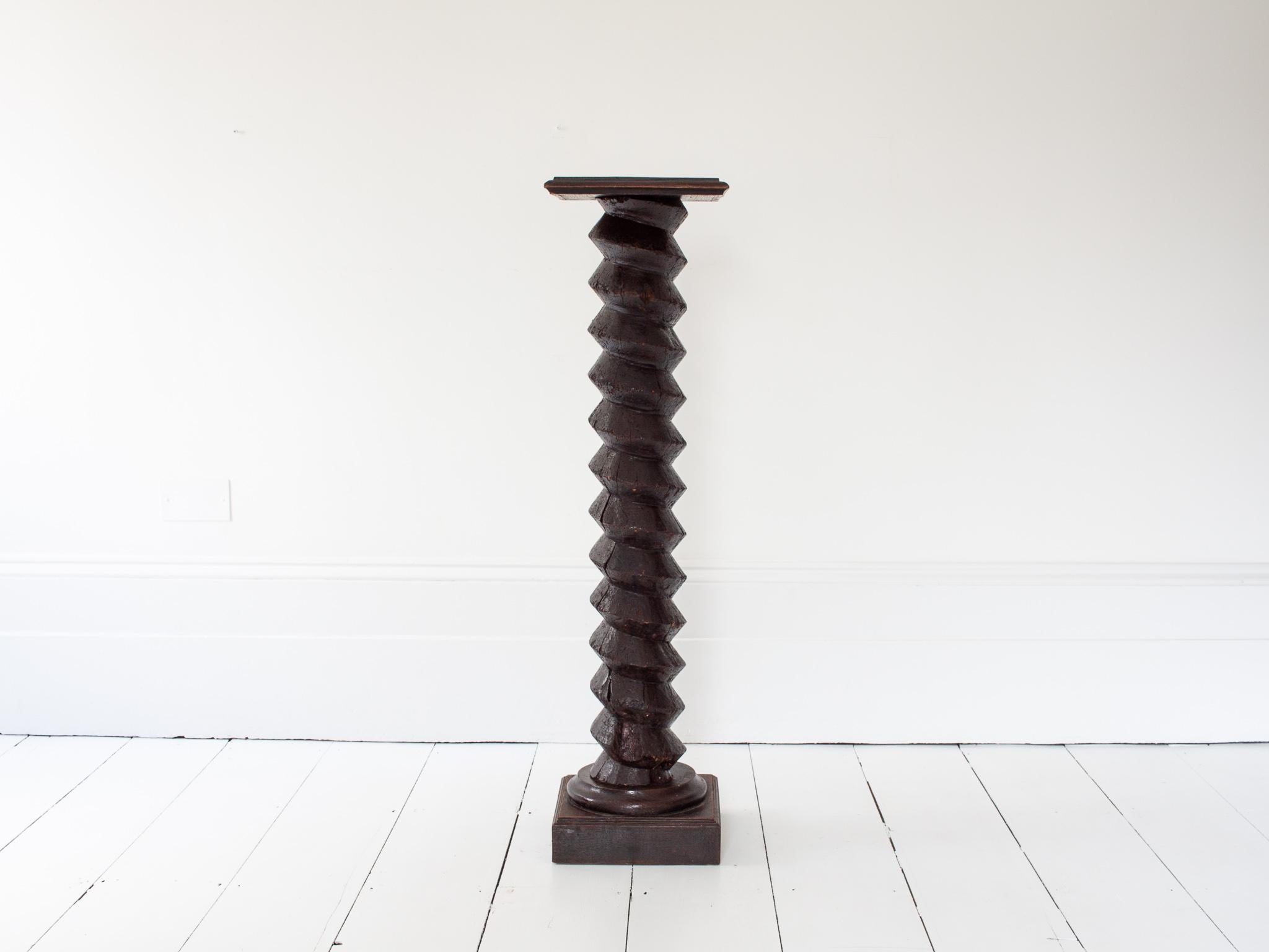 Colonna tornita francese d'epoca con zoccolo a vite, che ricorda Charles Dudouyt in vendita 4