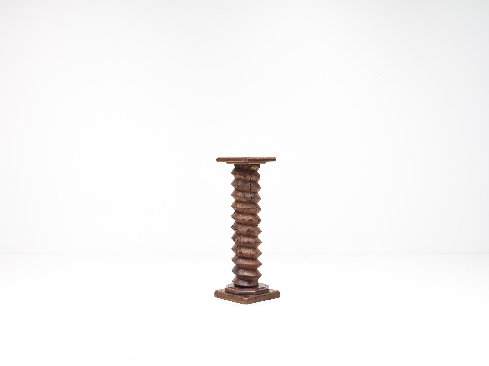 Vintage French Turned Column Screw Plinth, Reminiscent of Charles Dudouyt In Good Condition For Sale In London Road, Baldock, Hertfordshire
