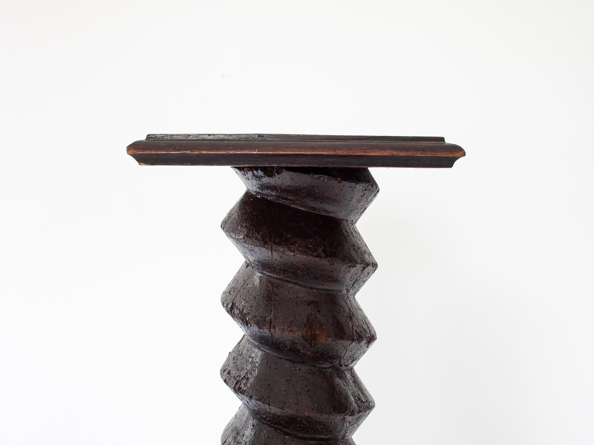 Colonna tornita francese d'epoca con zoccolo a vite, che ricorda Charles Dudouyt in vendita 1