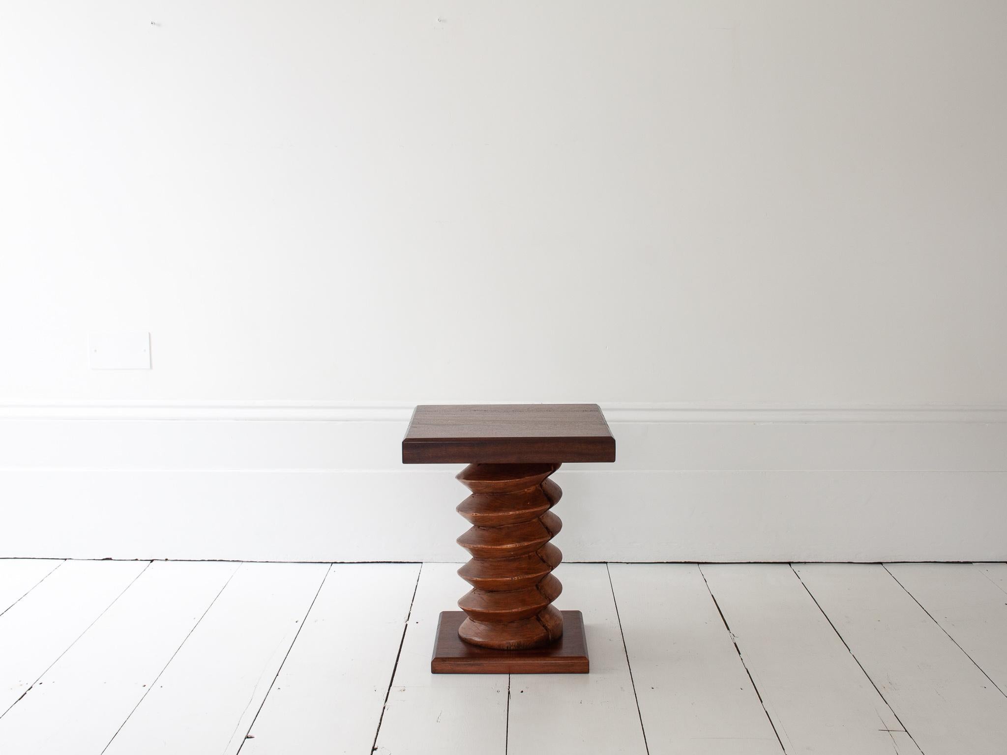 Vintage French Turned Column Side Table, Reminiscent of Charles Dudouyt en vente 3