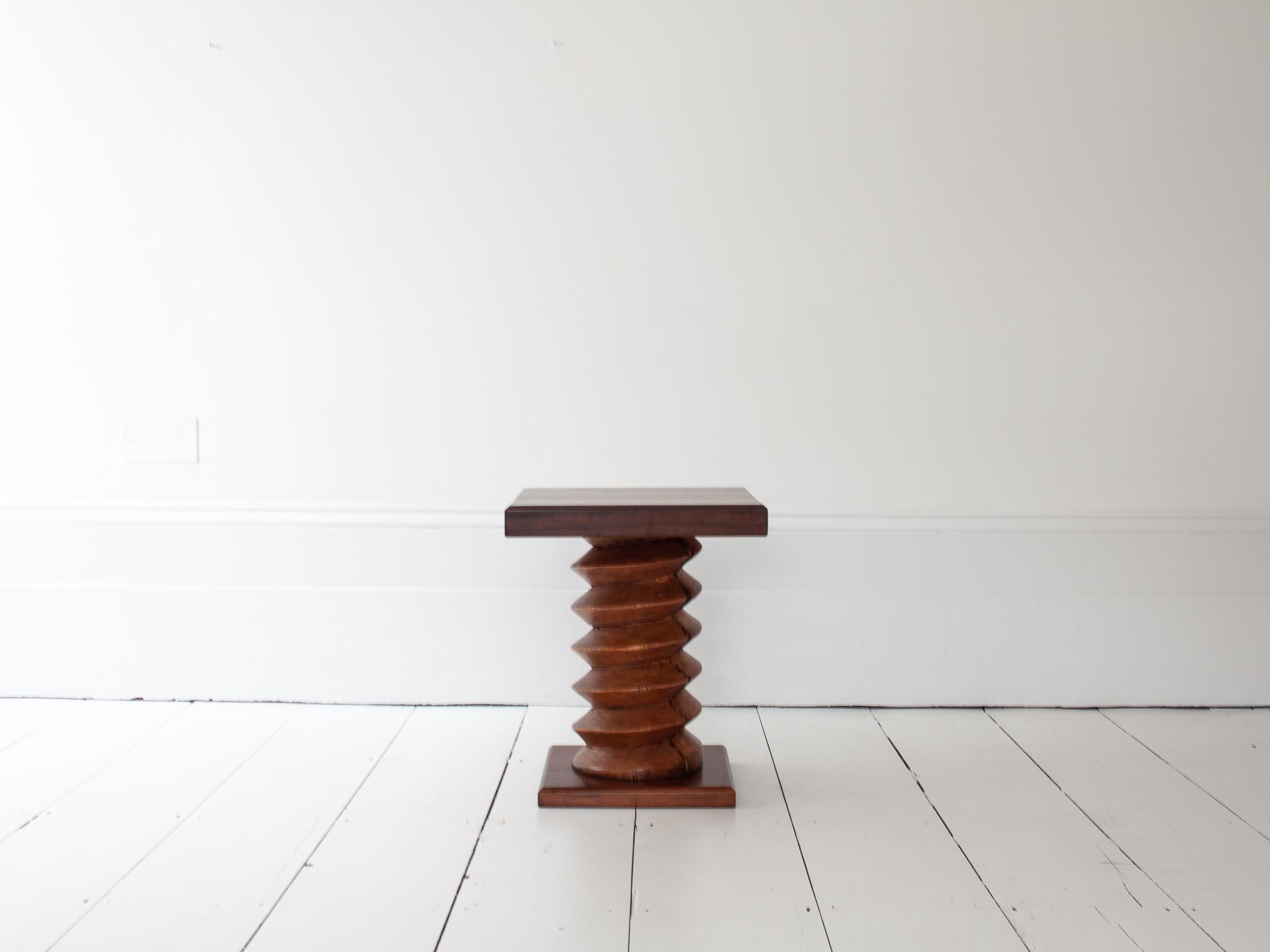 Vintage French Turned Column Side Table, Reminiscent of Charles Dudouyt en vente 4
