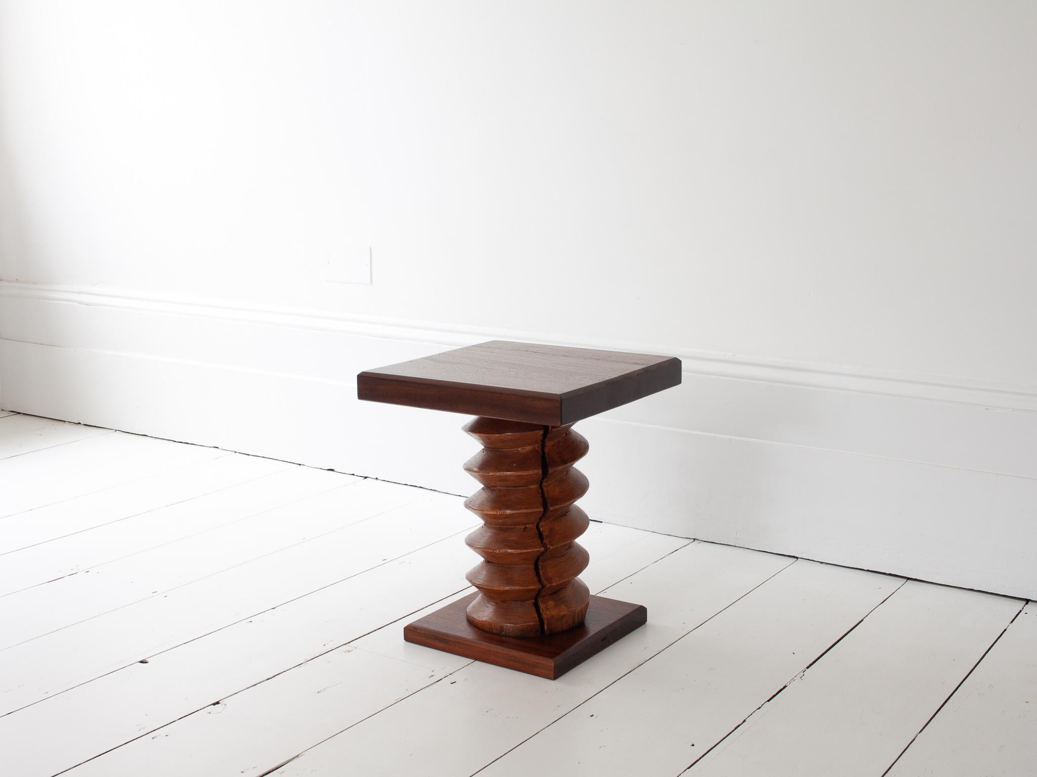 Français Vintage French Turned Column Side Table, Reminiscent of Charles Dudouyt en vente