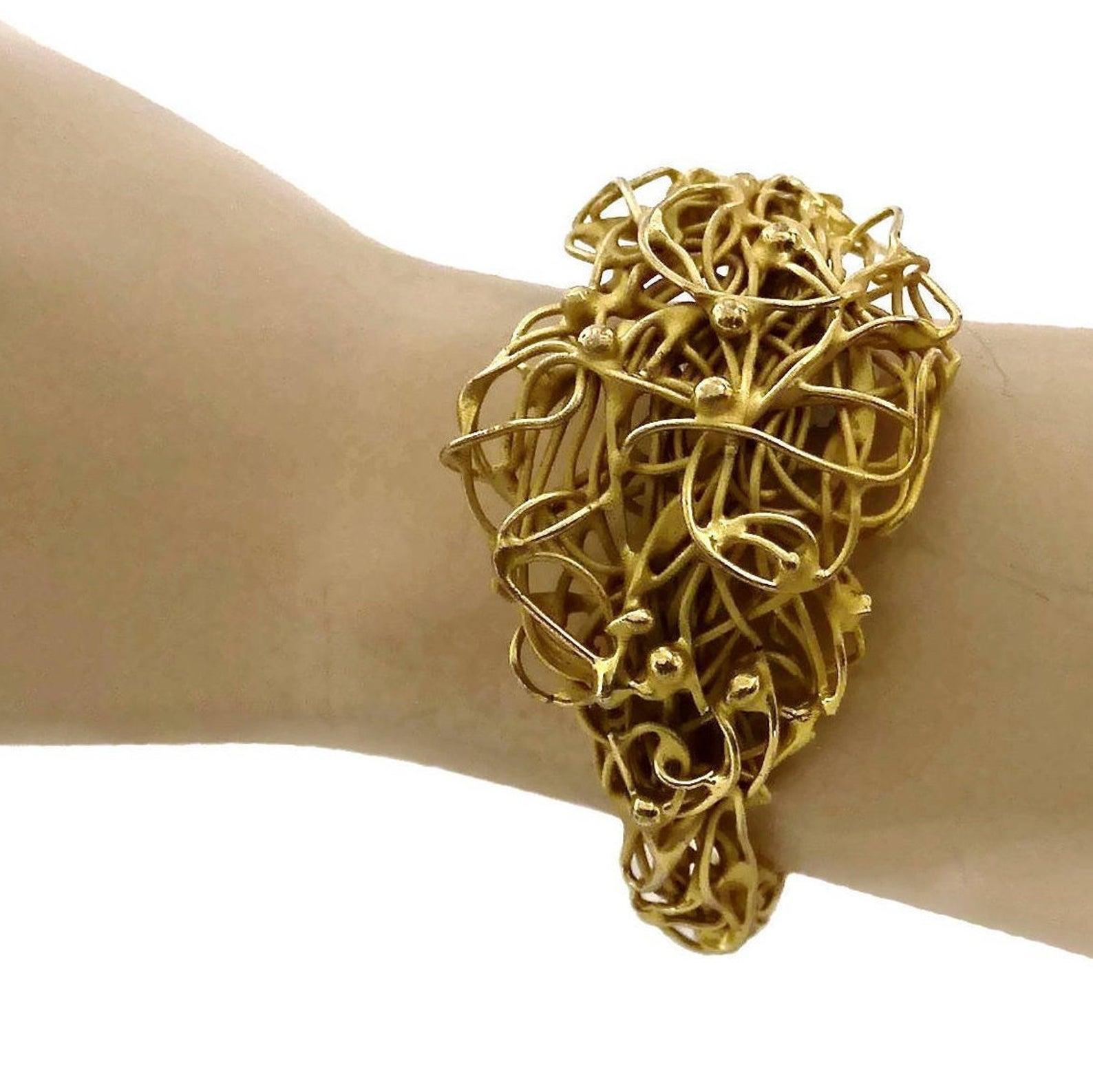 Women's Vintage French Unsigned Knotted Coiled Wire Cuff Bracelet For Sale