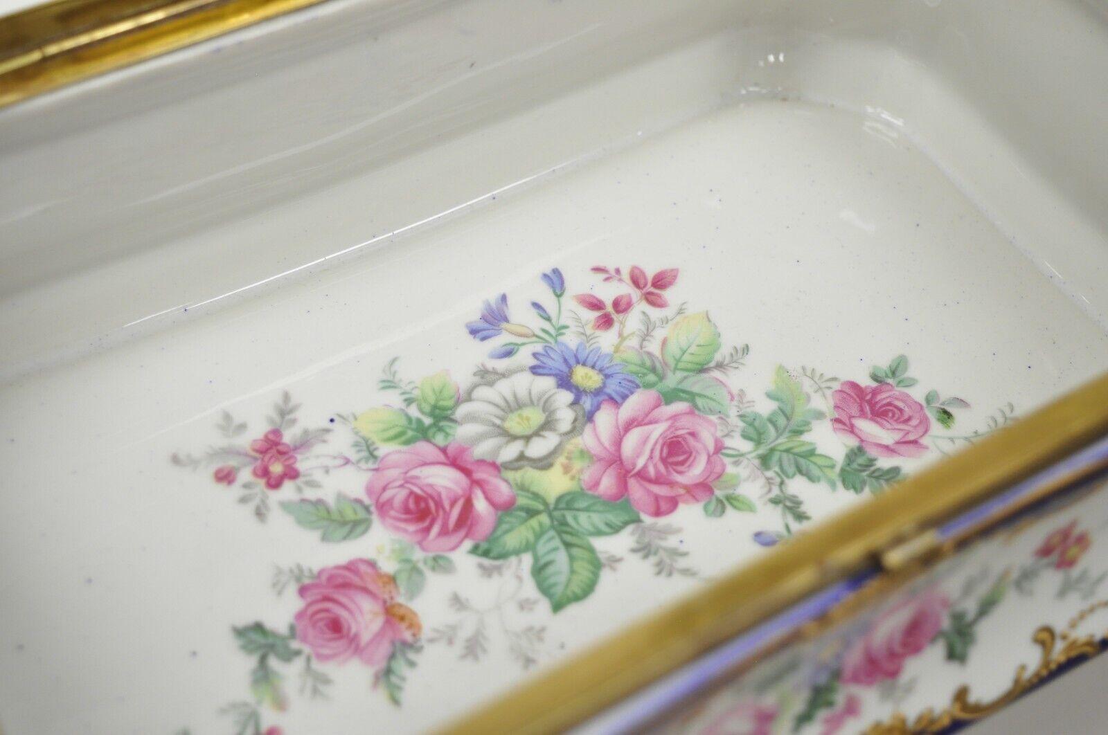 Vintage French Victorian Porcelain Hand Painted Hinged Box Signed R. Coulory In Good Condition For Sale In Philadelphia, PA
