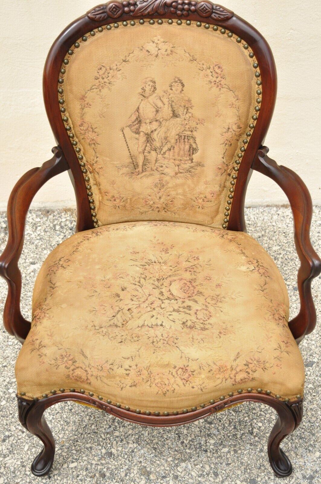 Vintage Französisch viktorianischen Stil geschnitzt Mahagoni Frame Lounge Sessel (Viktorianisch) im Angebot