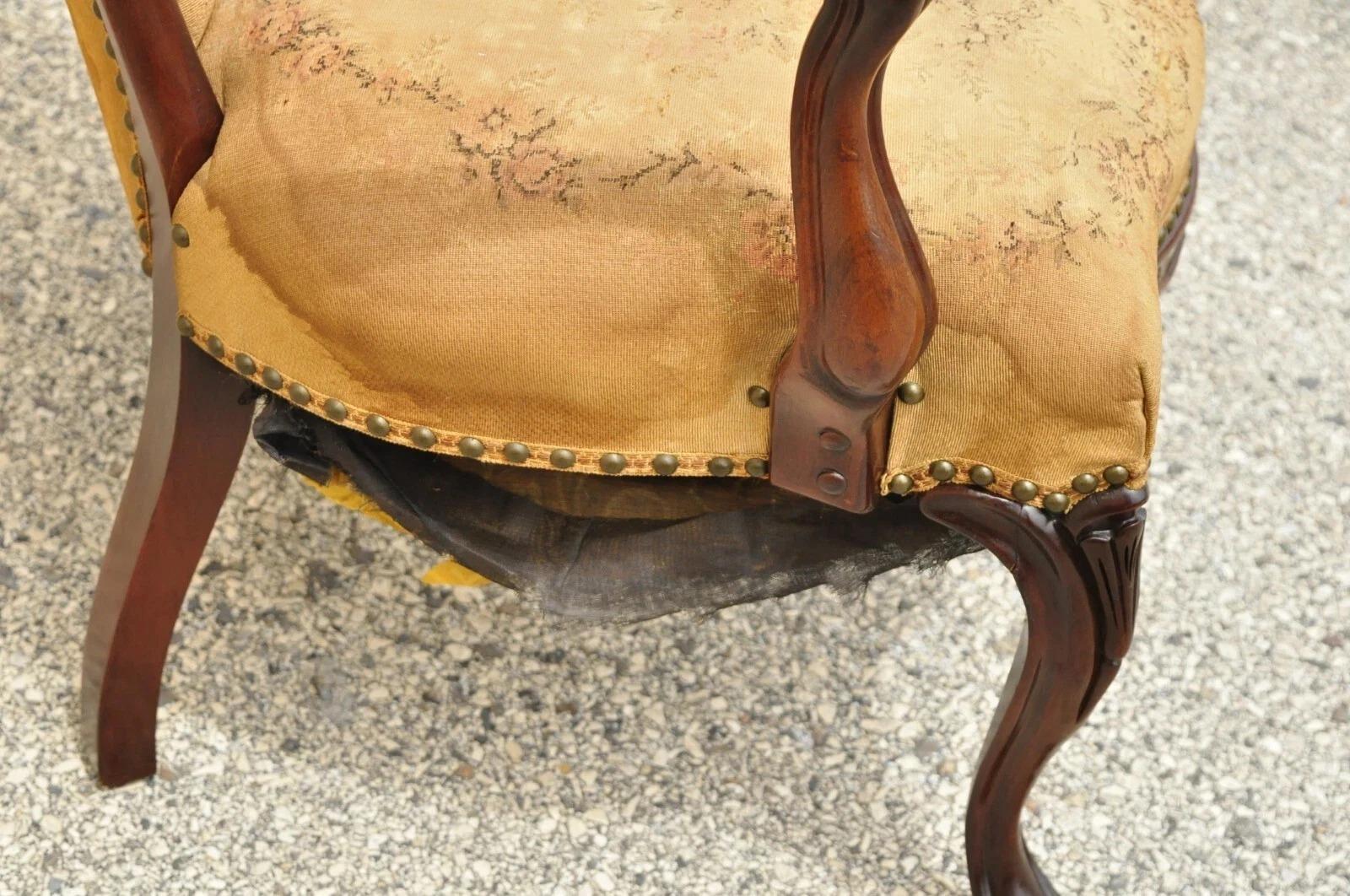 Vintage Französisch viktorianischen Stil geschnitzt Mahagoni Frame Lounge Salon Sessel im Angebot 3