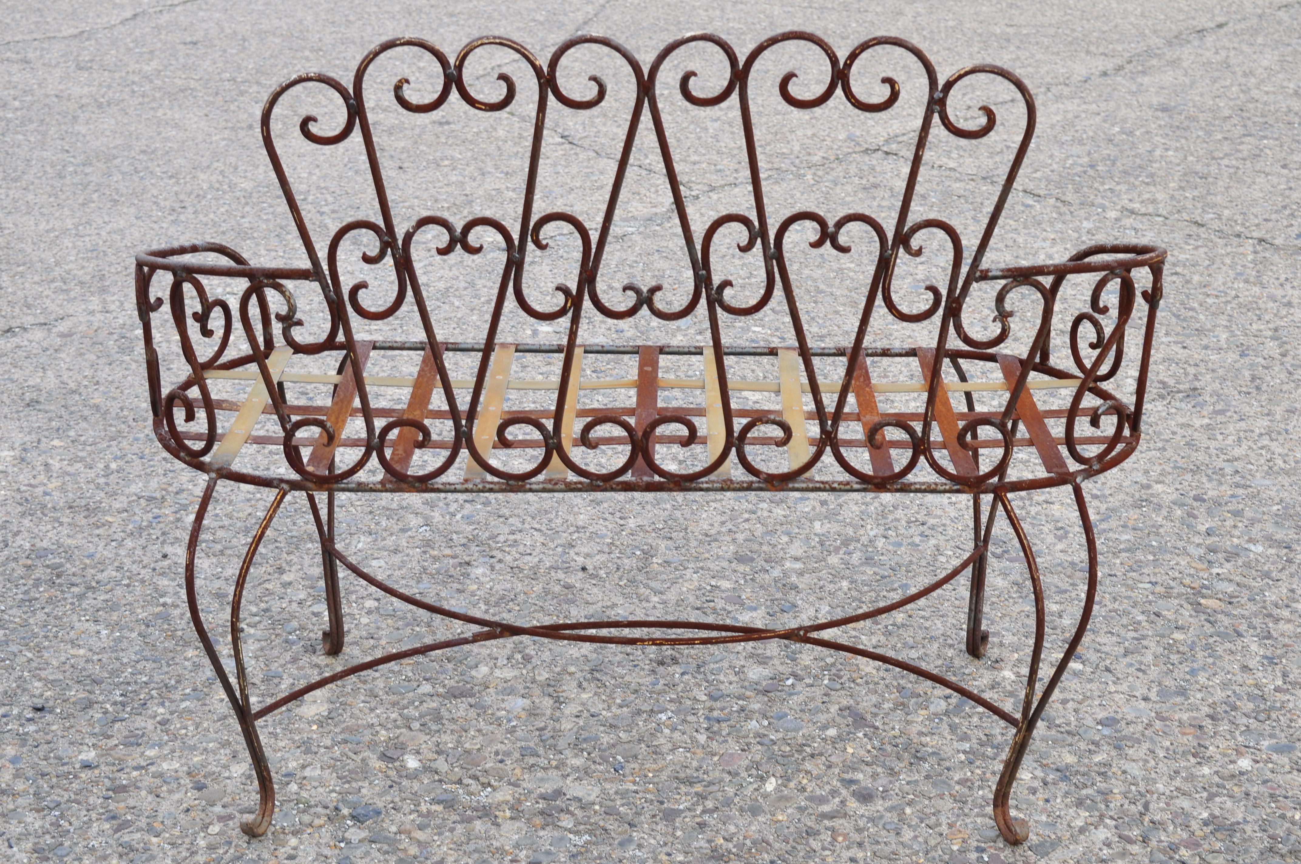 Vintage French Victorian Style Wrought Iron Heart Back Garden Settee Bench 3