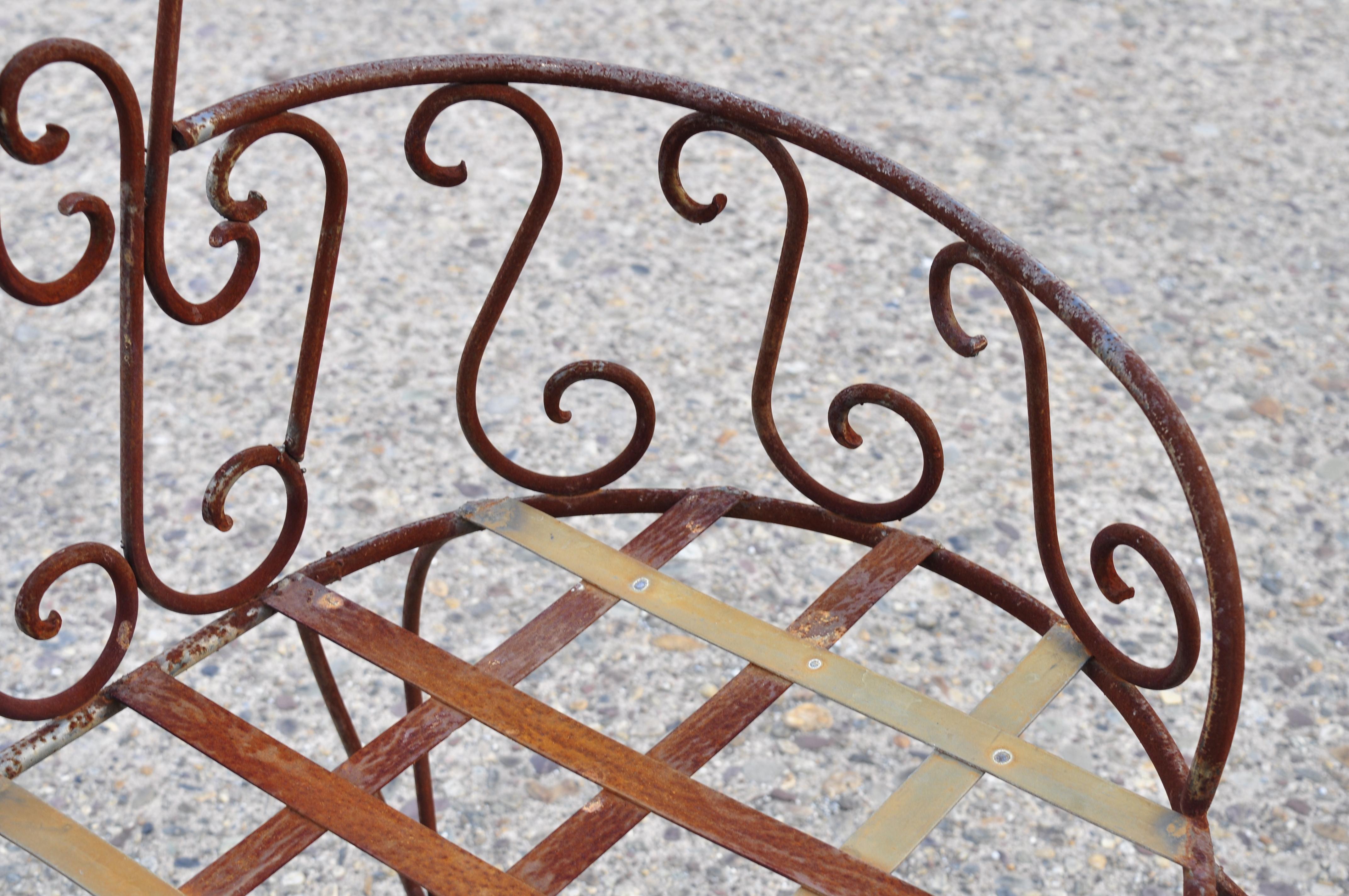 20th Century Vintage French Victorian Style Wrought Iron Heart Back Garden Settee Bench