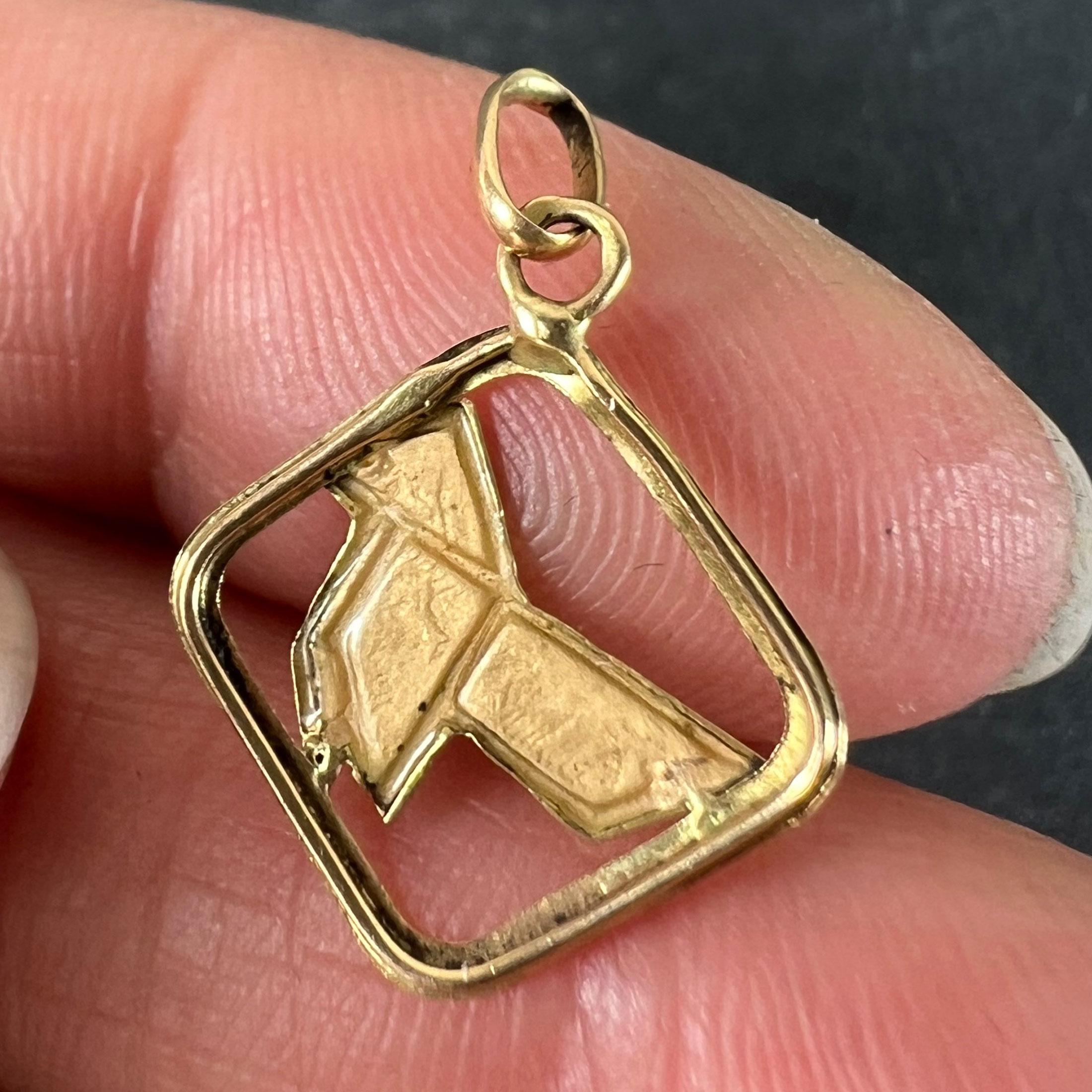 Vintage French White Origami Bird Enamel 18K Yellow Gold Charm Pendant For Sale 3