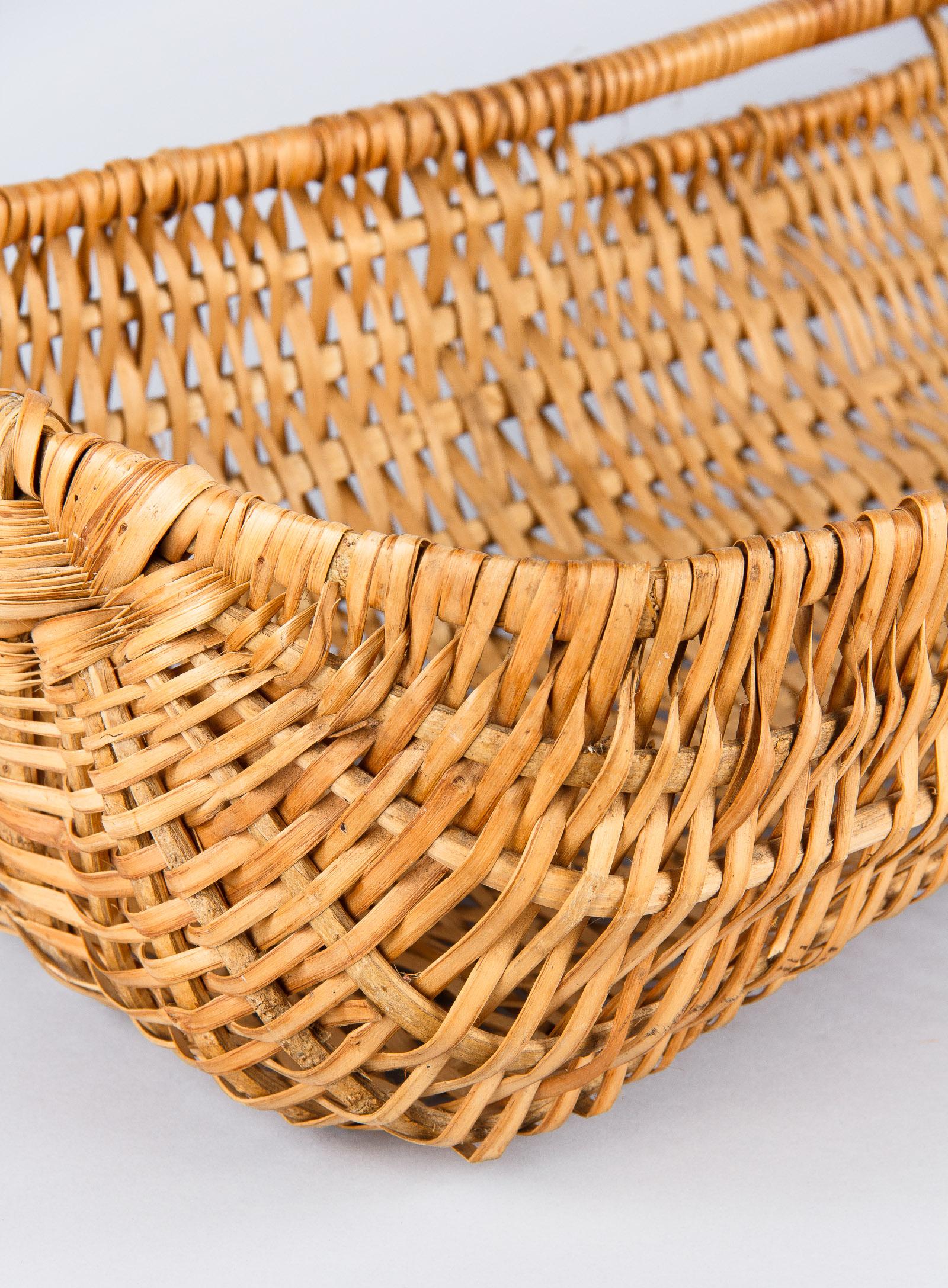 Country Vintage French Wicker Basket from Auvergne Region