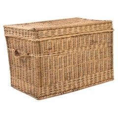 Vintage Französisch Wicker Trunk