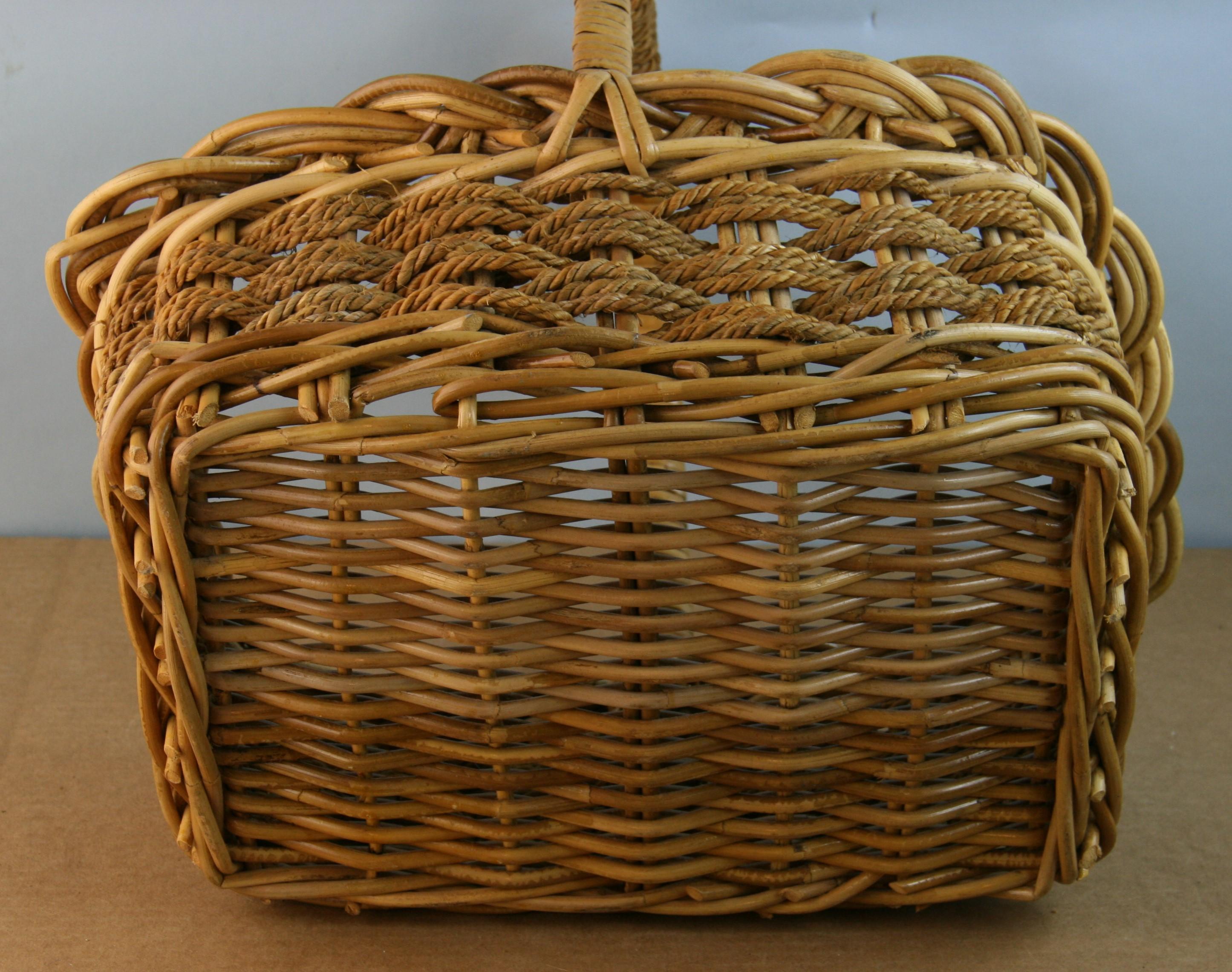 Vintage French Willow and Rope Braded Basket 4