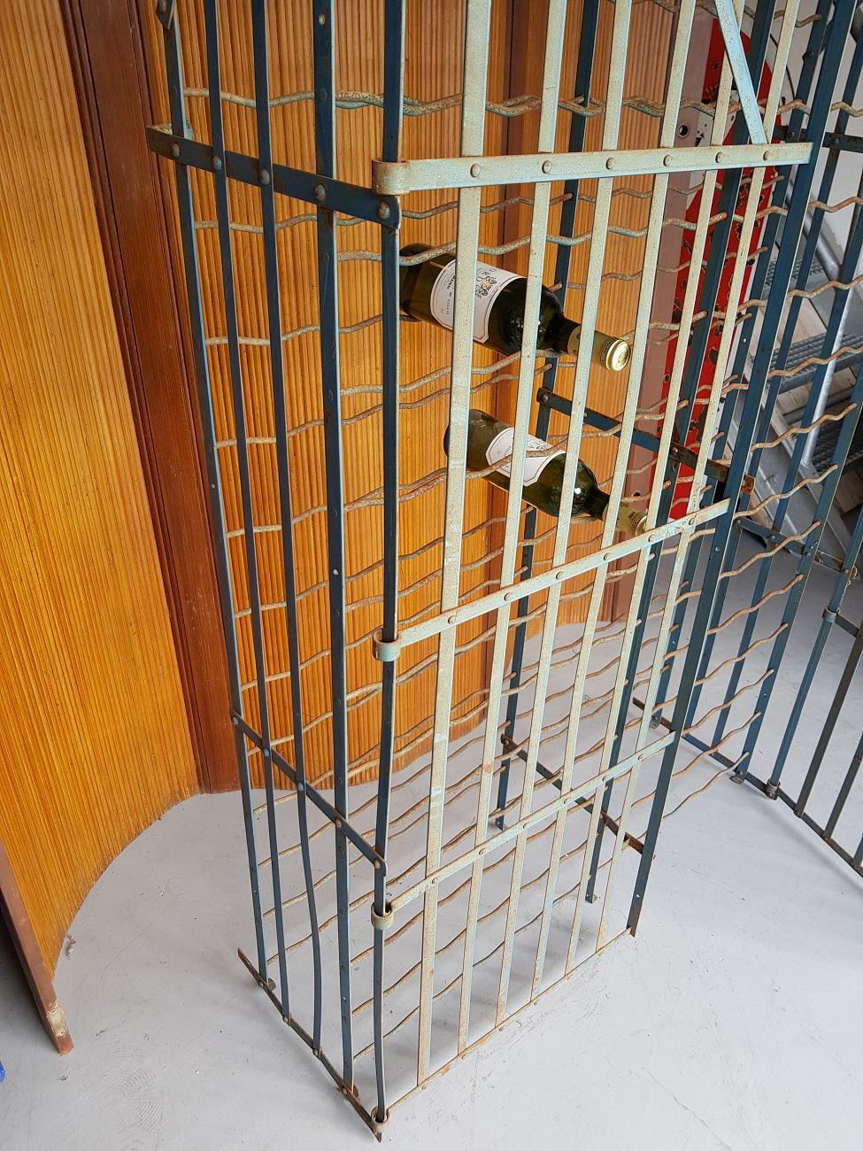 Vintage French Wine Rack by Rigidex Déposé, Mid-20th Century In Excellent Condition In Raalte, NL