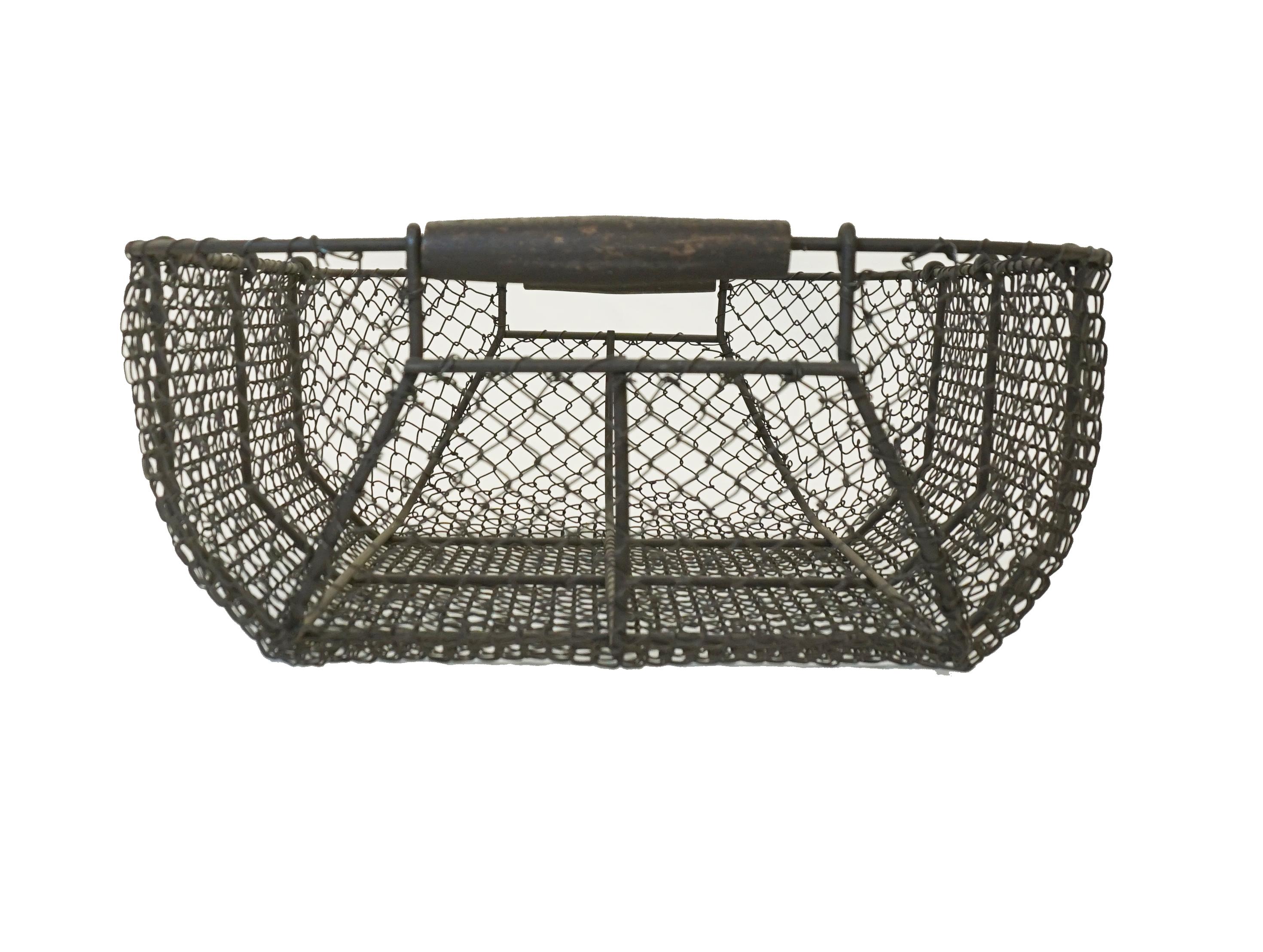 Vintage French Wire Basket, 1960s In Good Condition In Wilton, CT