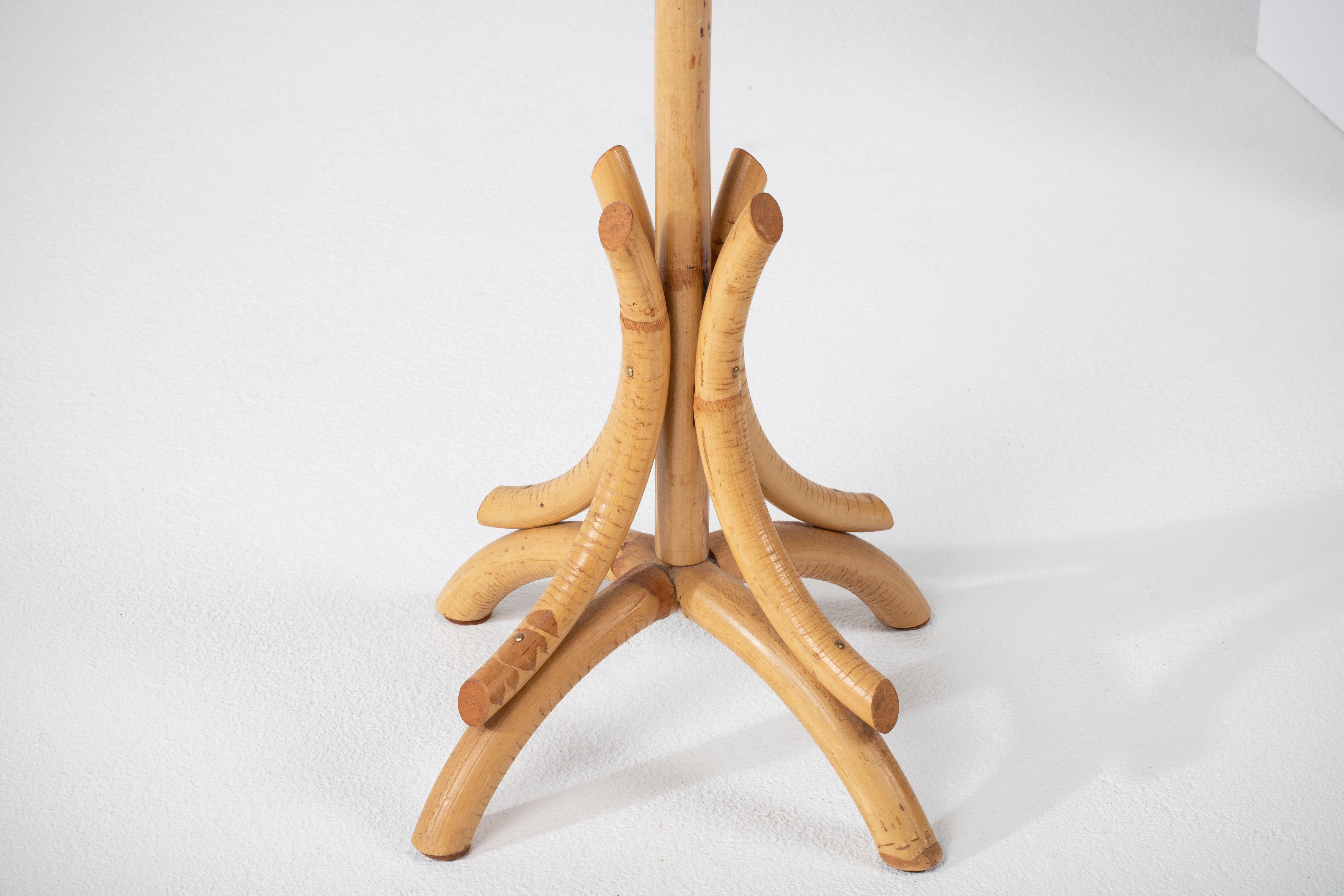 Table d'appoint ou pidestal en bois franais vintage Bon état - En vente à Kaštel Sućurac, Splitsko-dalmatinska županija
