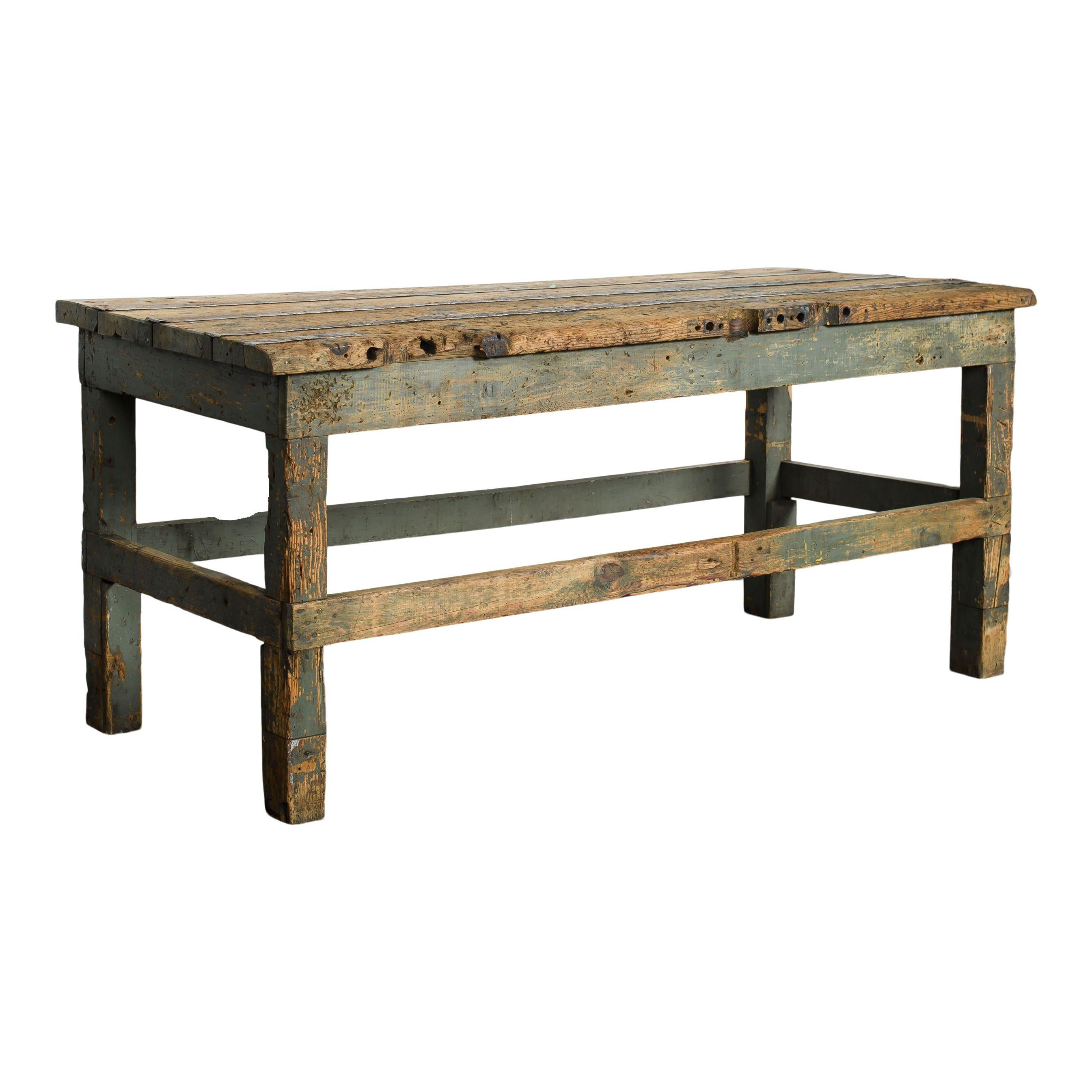 Mesa francesa vintage de madera con pintura gris Francés en venta