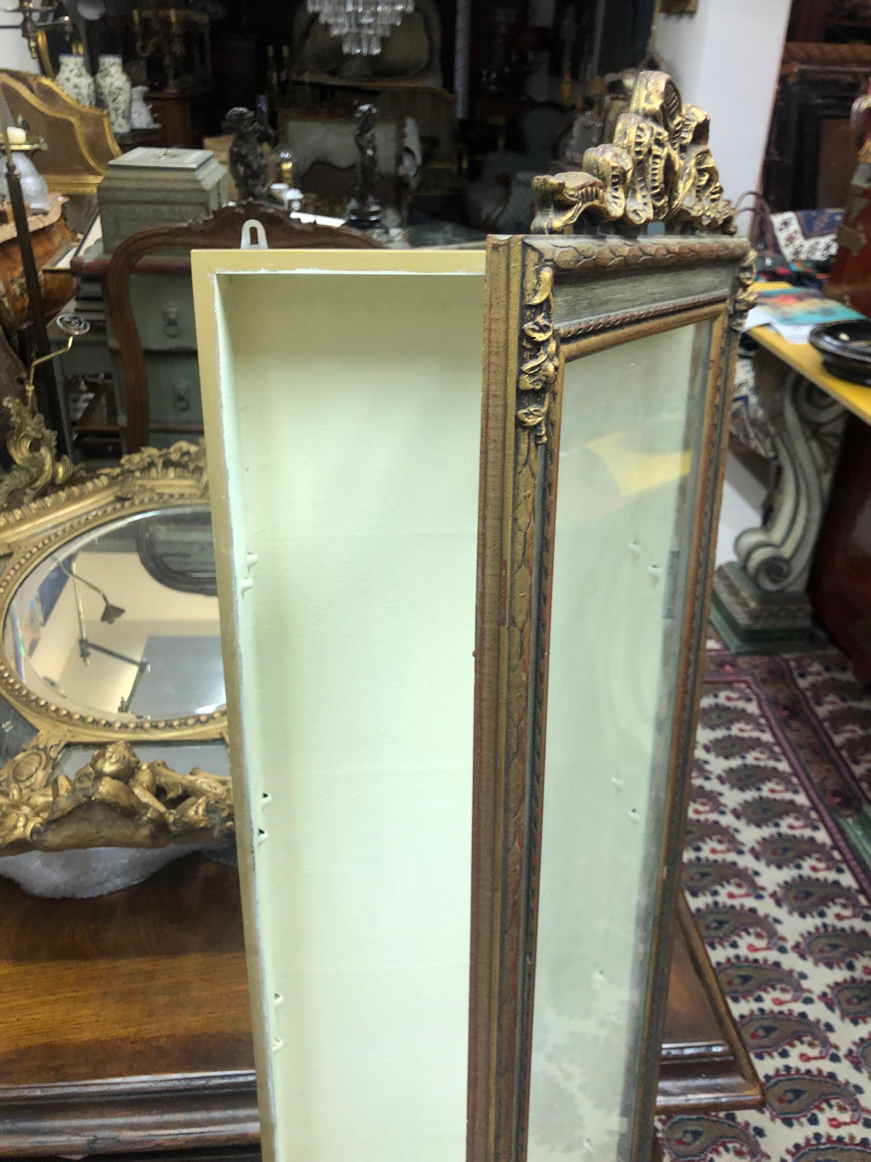 Vintage French Wooden Hand Painted Wall Mounted Vitrine in Louis XVI Style In Good Condition In Sofia, BG