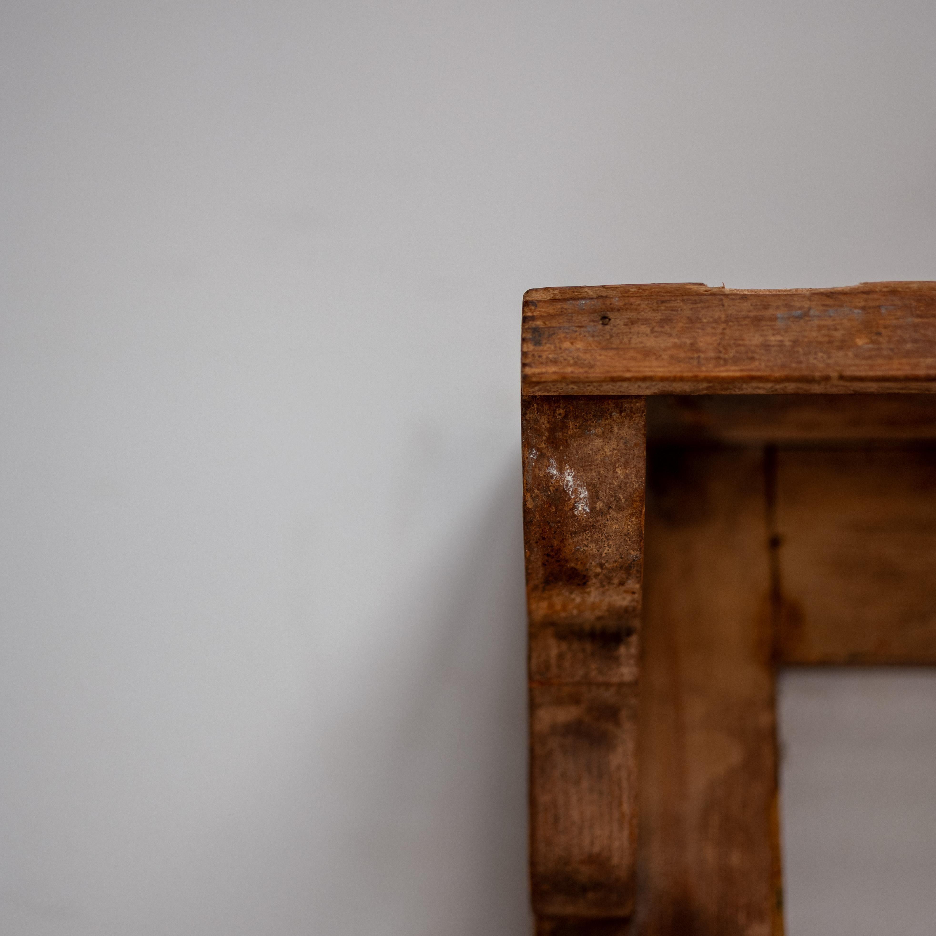 Vintage Französisch hölzerne Wand Display Rack, 1920er Jahre im Angebot 5