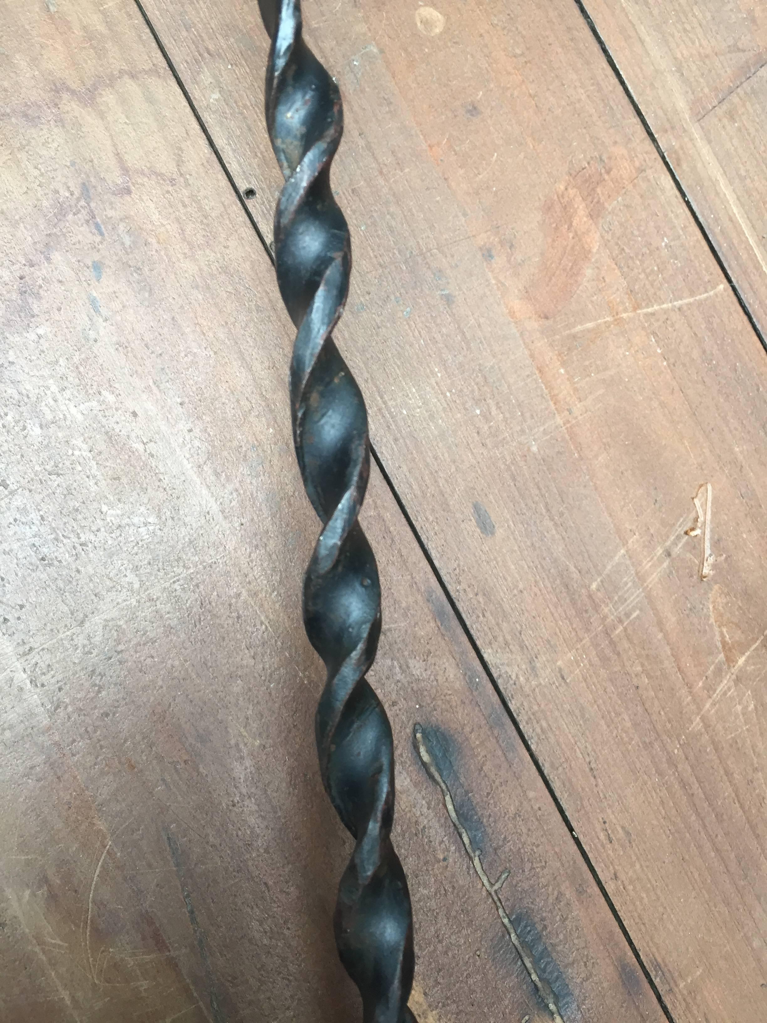 Vintage French Wrought Iron Wall Bracket to Hold a Sign In Good Condition In Antwerp, BE
