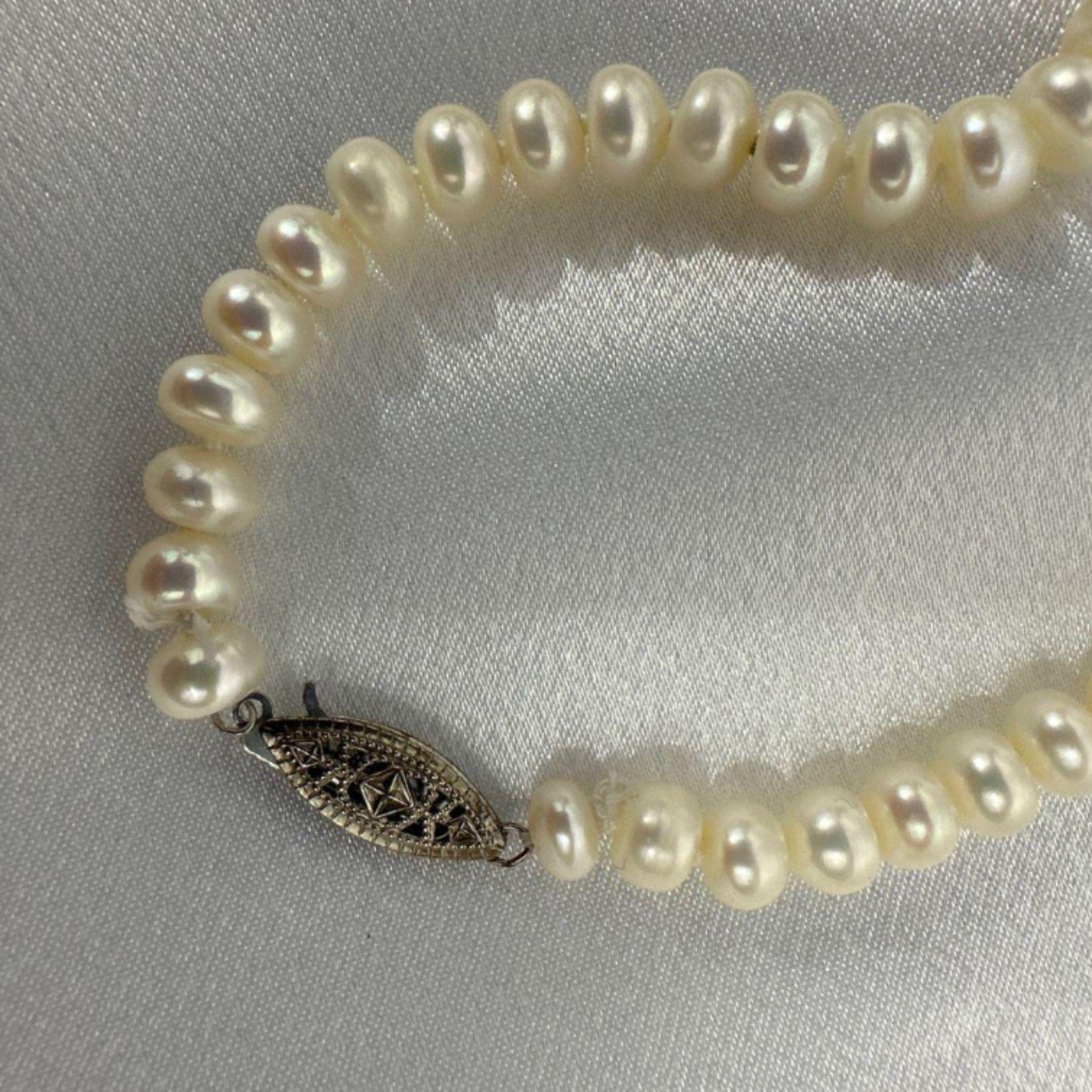 Vintage Fresh Water Natural Pearl Beaded Necklace For Sale 4