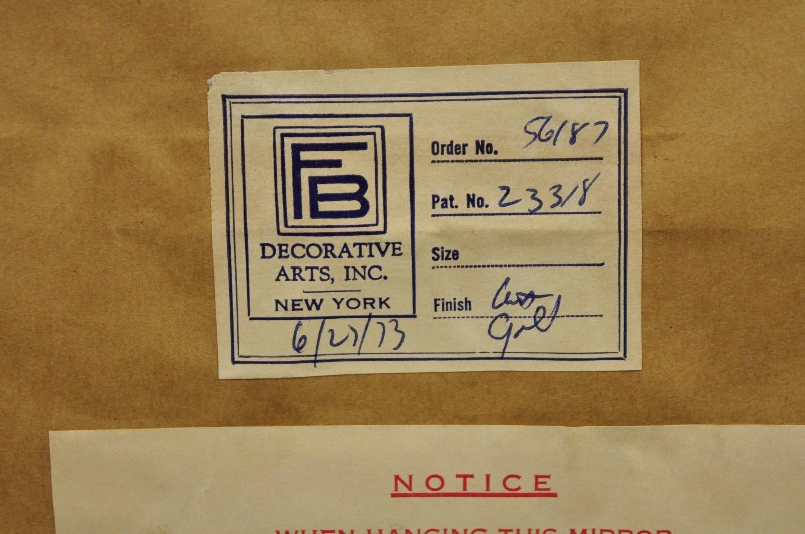 Vintage Friedman Bros French Louis XV Rococo Style Gold Gilt Espejo de cristal ahumado en venta 3