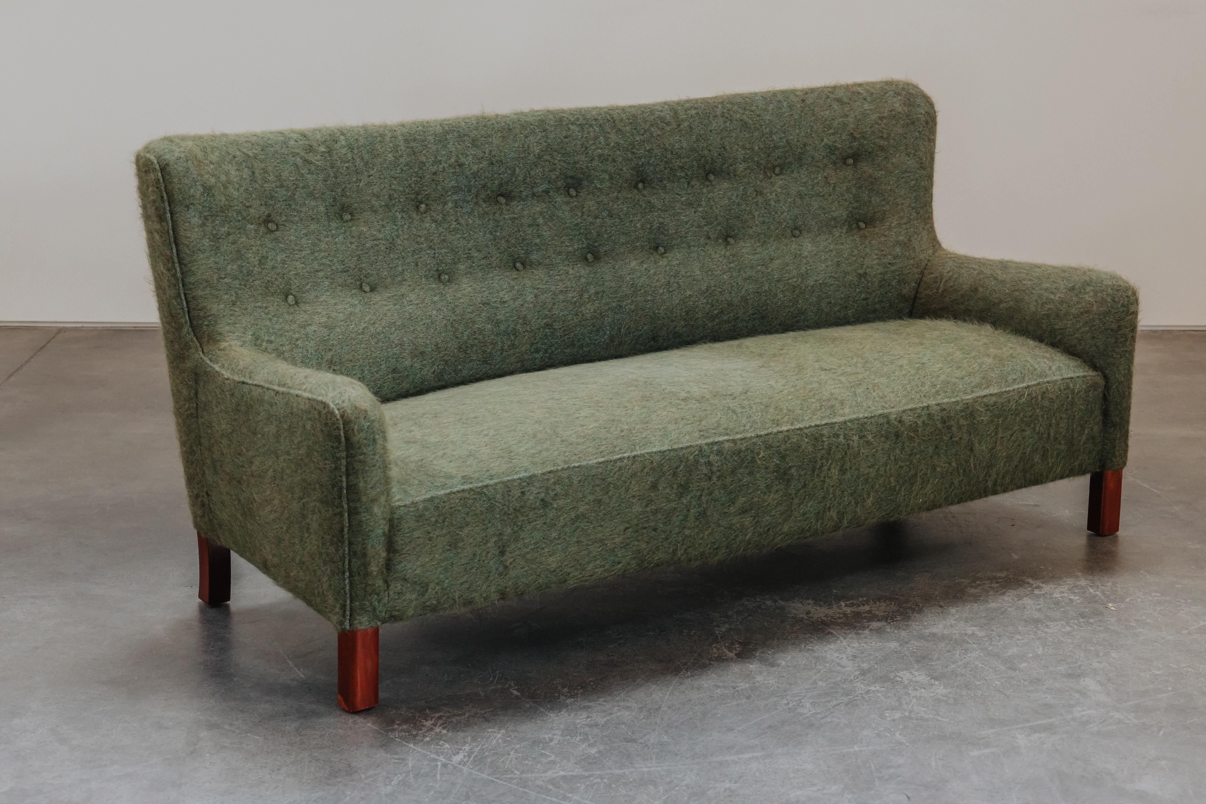Vintage Fritz Hansen Sofa From Denmark, Circa 1950 For Sale 2