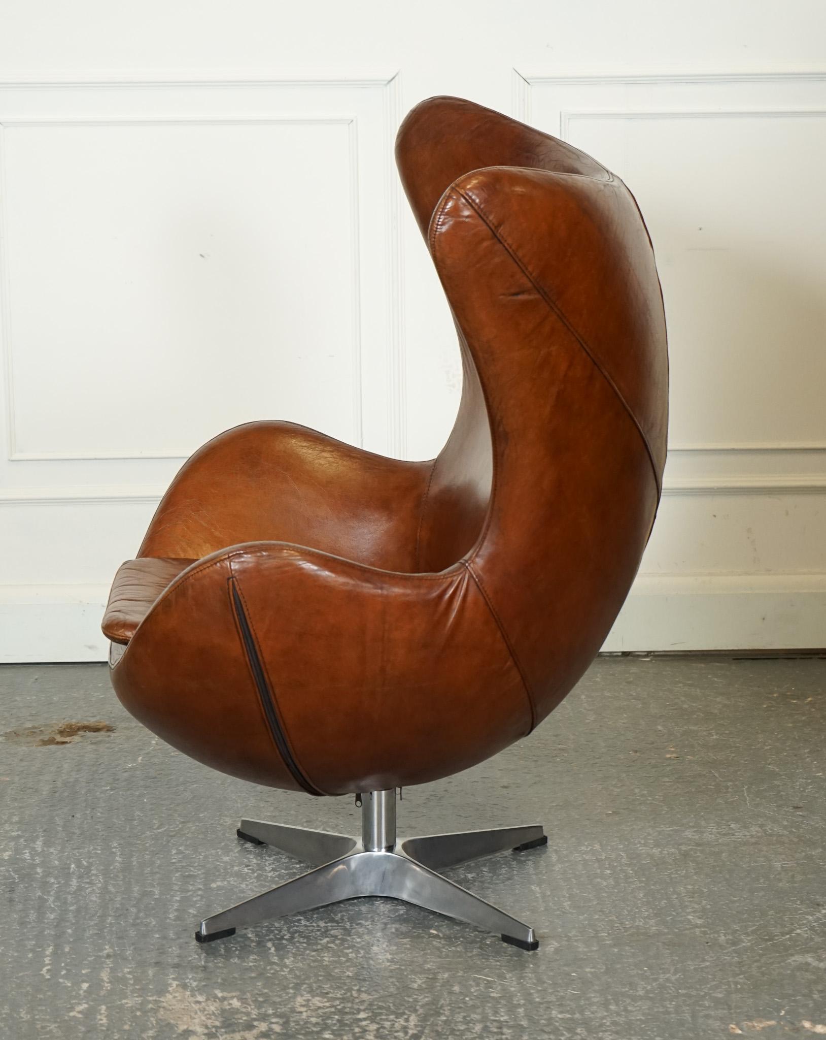 Hand-Crafted VINTAGE FRITZ HANSEN STYLE HAND DYED BROWN LEATHER EGG LOUNGE CHAiR