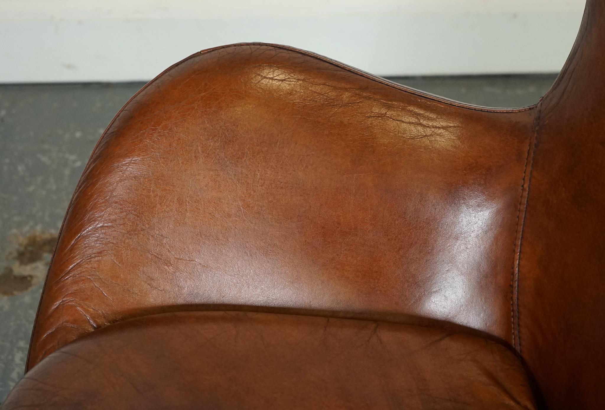 VINTAGE FRITZ HANSEN STYLE HAND DYED BROWN LEATHER EGG LOUNGE CHAiR In Good Condition In Pulborough, GB