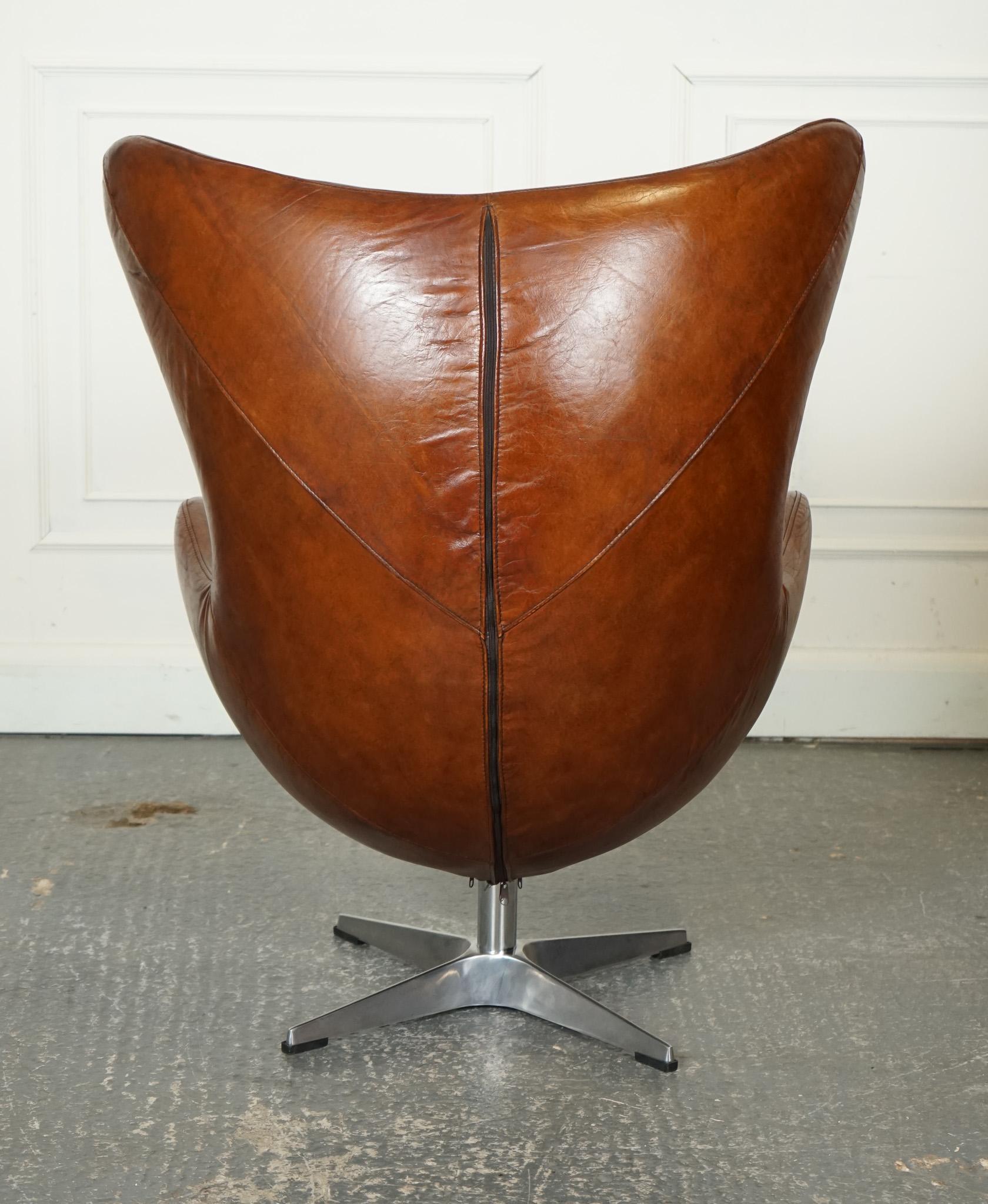 VINTAGE FRITZ HANSEN STYLE HAND DYED BROWN LEATHER EGG LOUNGE CHAiR 2