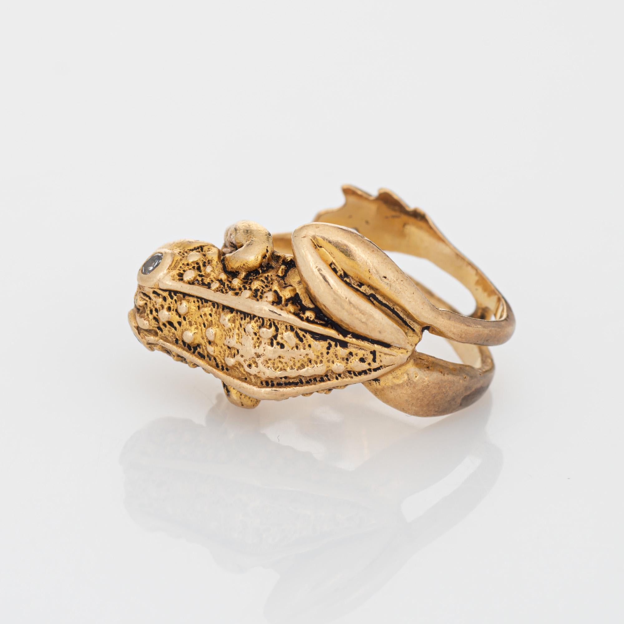 Modern Vintage Frog Ring 14k Yellow Gold Sz 6 Webbed Feet Estate Jewelry Diamond Eyes For Sale