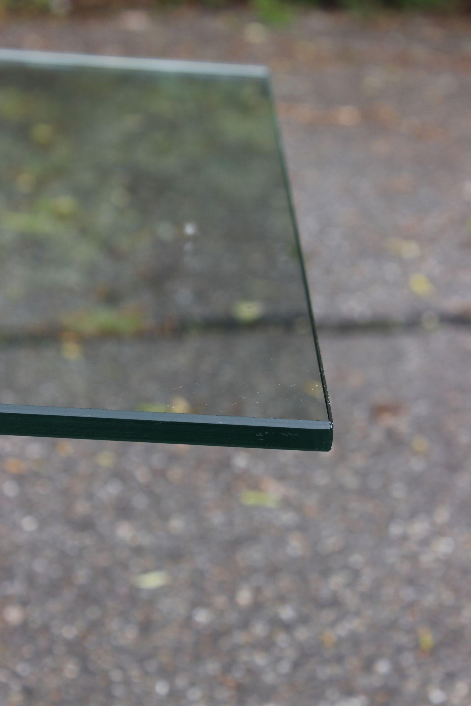 Vintage frosted texture acrylic base coffee table, 1970s For Sale 4