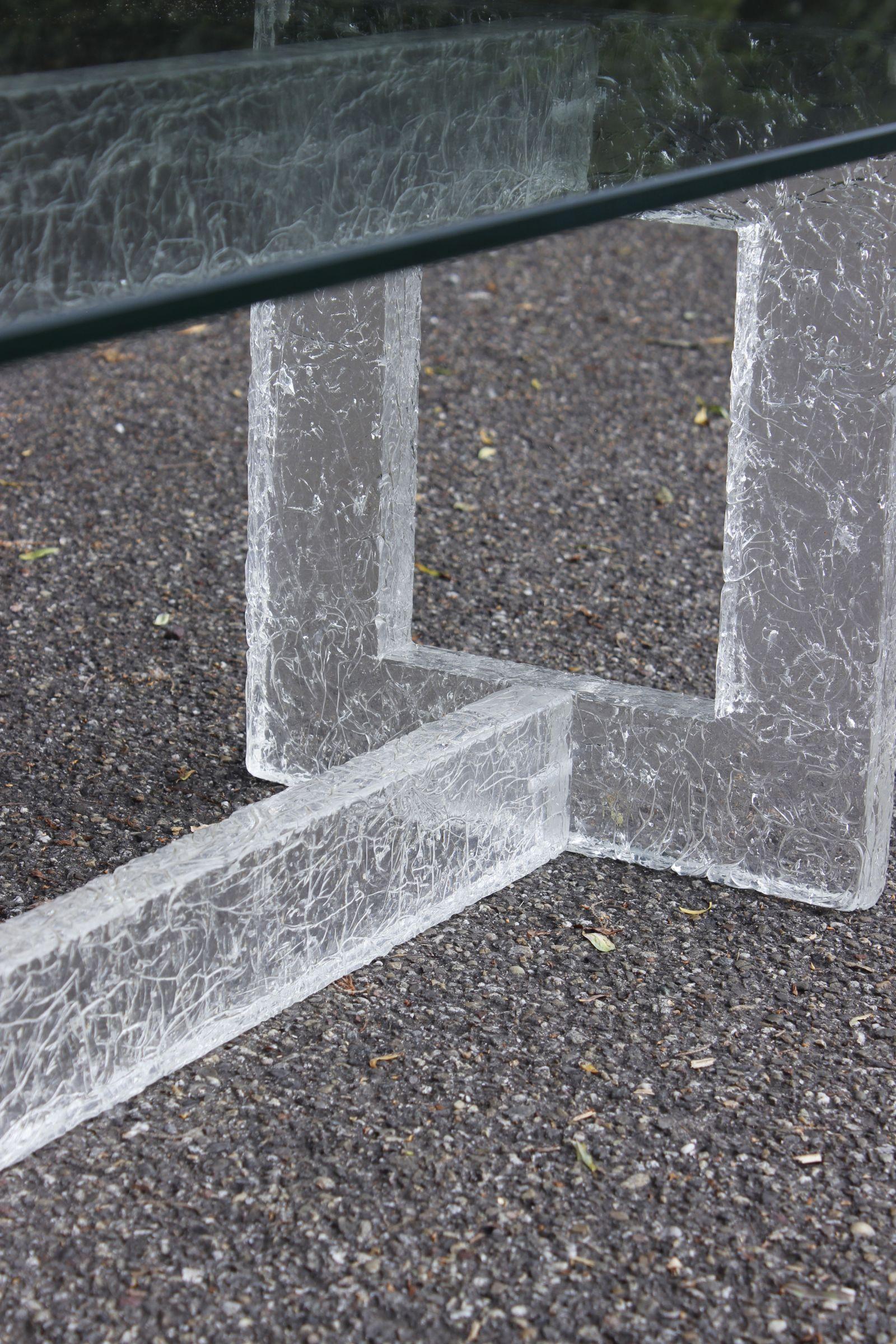 Vintage frosted texture acrylic base coffee table, 1970s For Sale 11