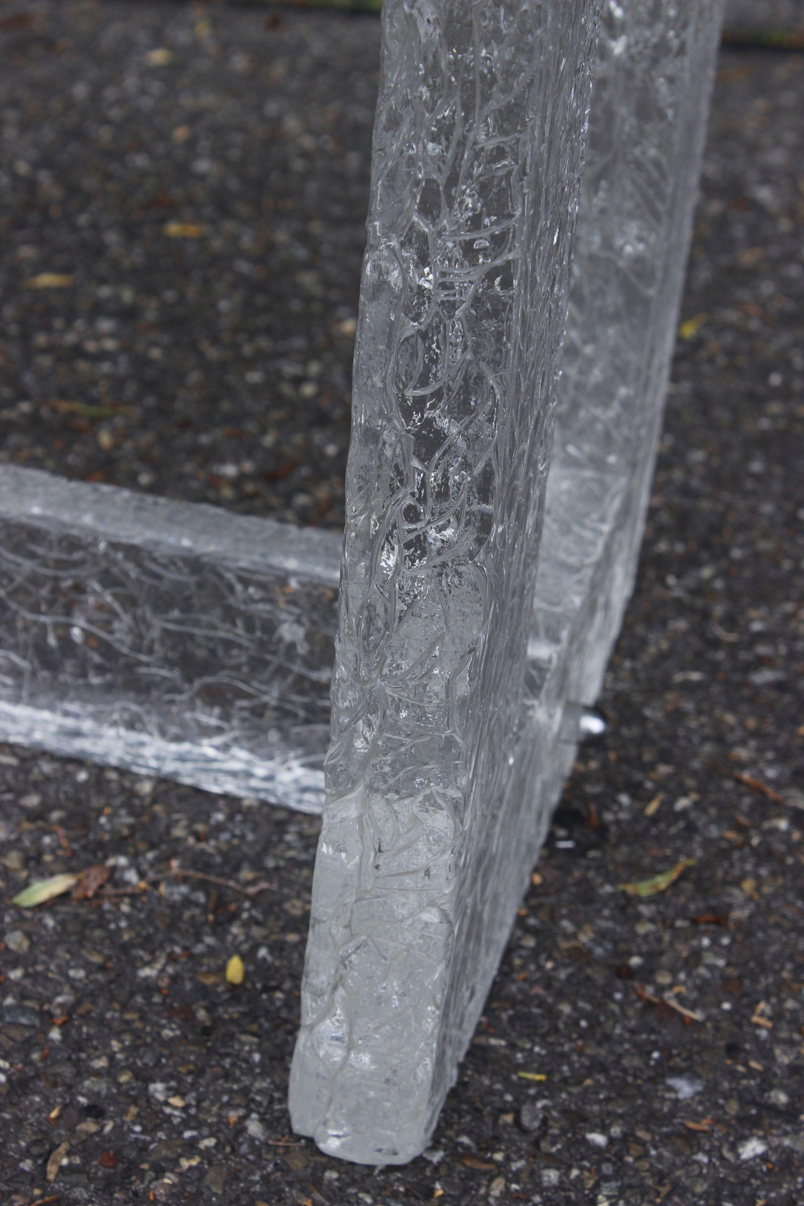 Vintage frosted texture acrylic base coffee table, 1970s For Sale 2