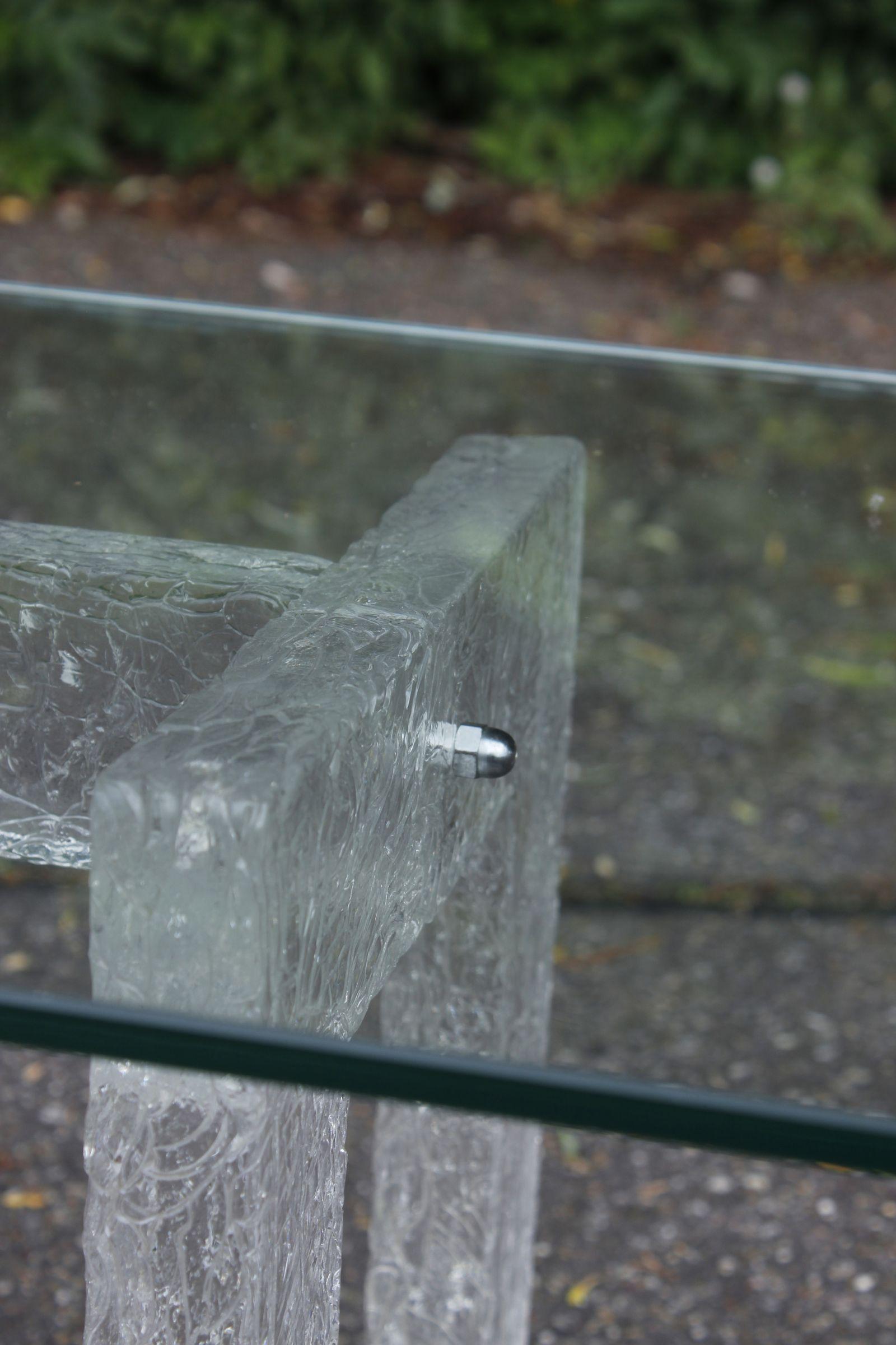 Vintage frosted texture acrylic base coffee table, 1970s For Sale 3