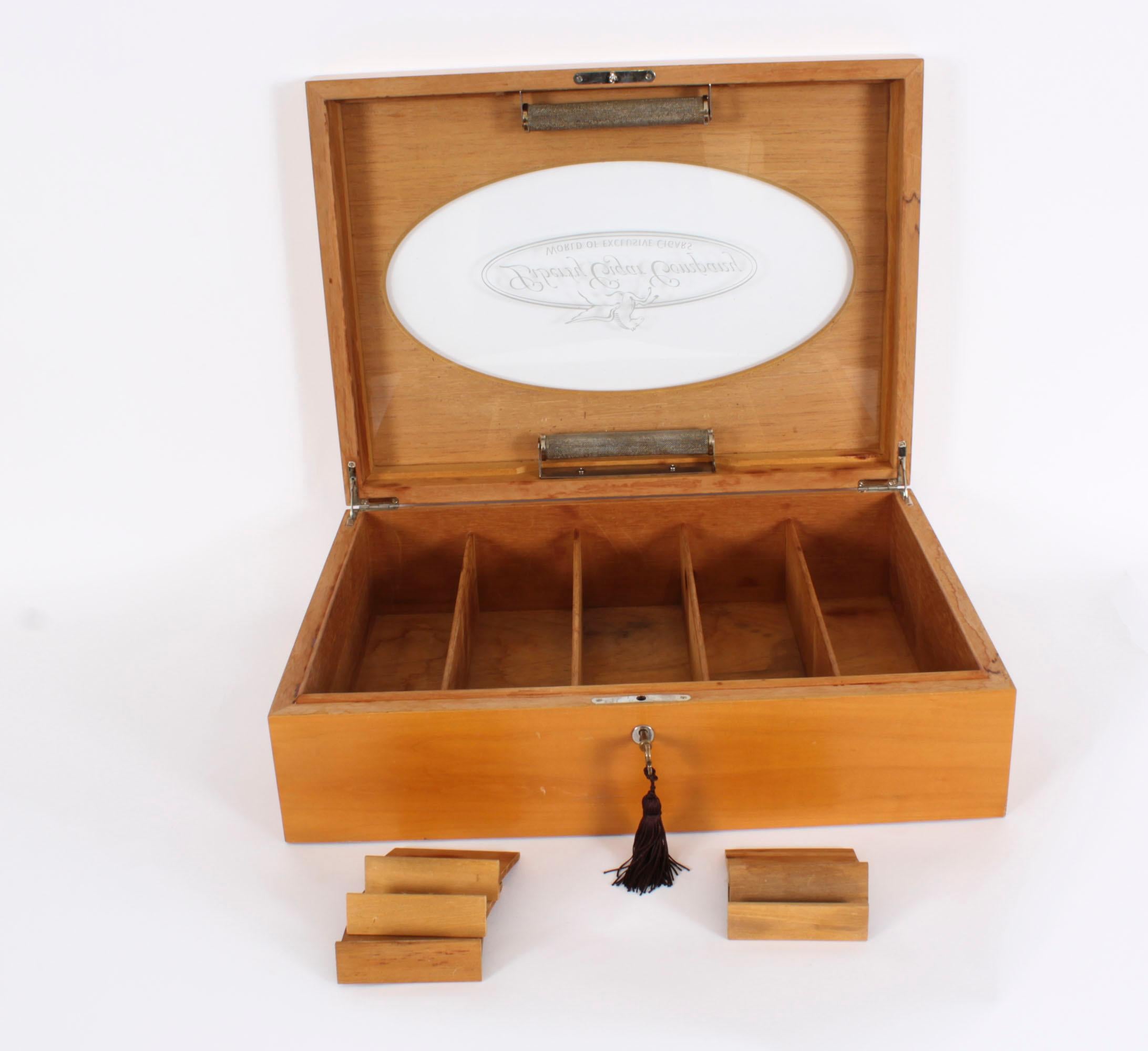 Vintage Fruitwood Display Humidor Mid 20th Century For Sale 11
