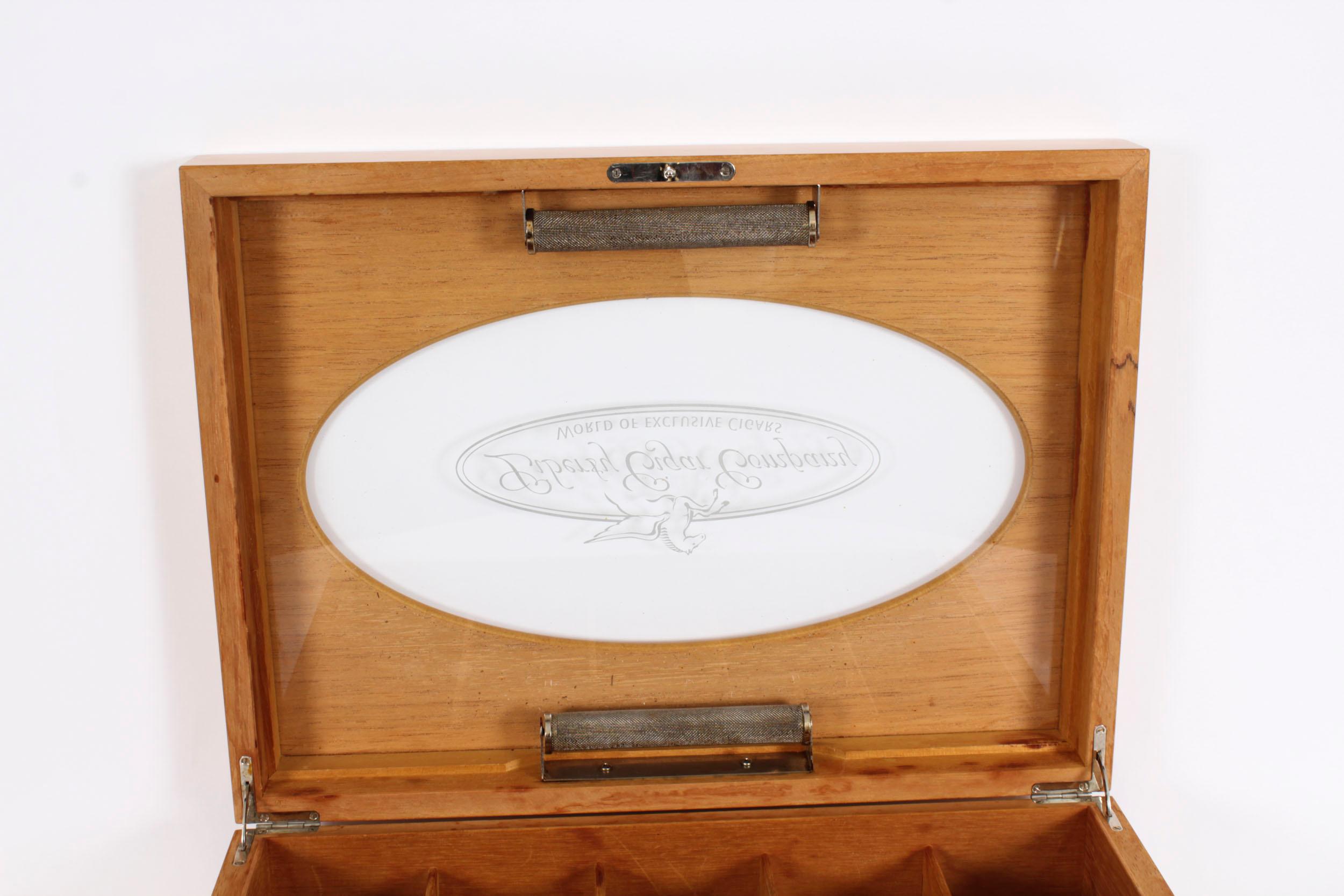 Vintage Fruitwood Display Humidor Mid 20th Century For Sale 2