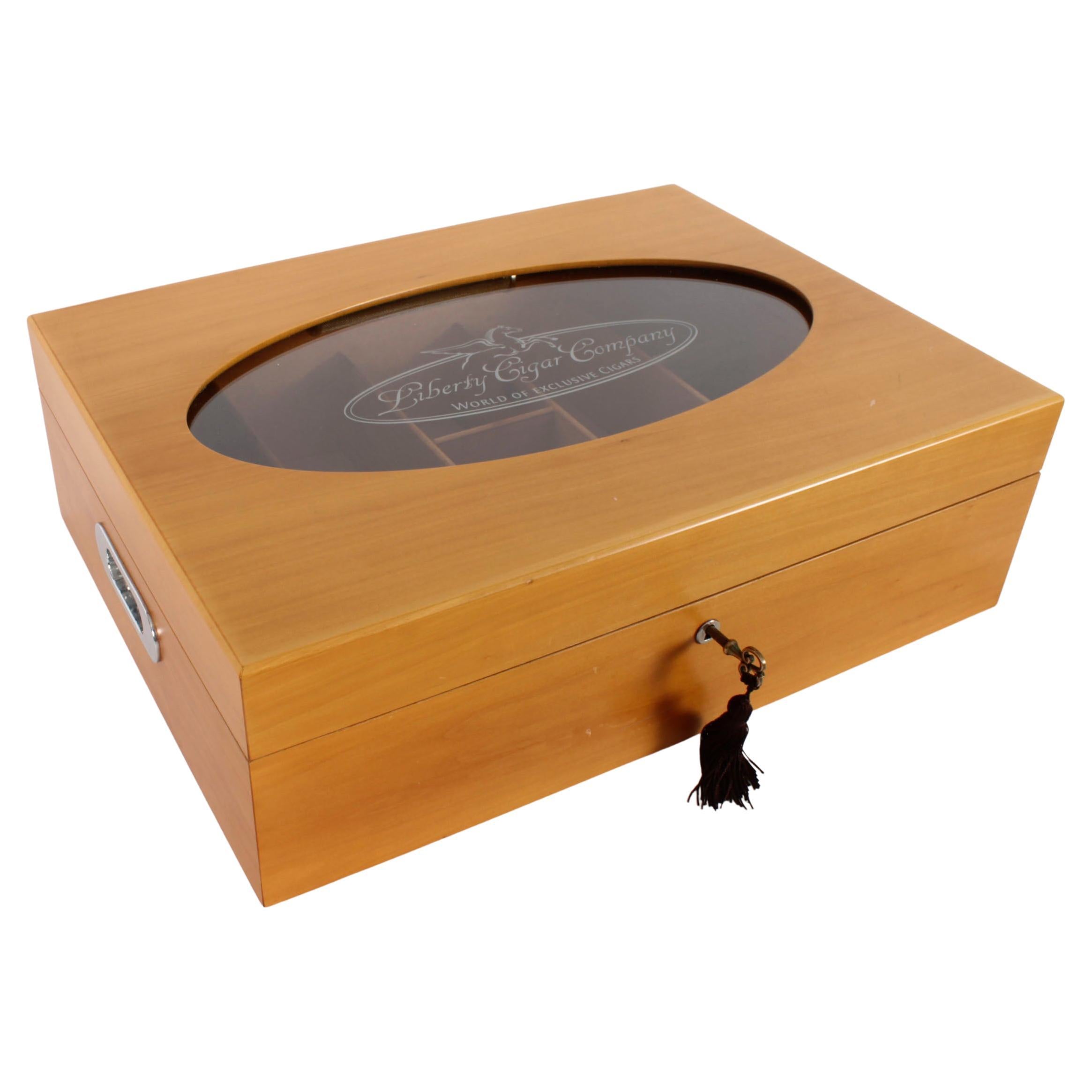 Vintage Humidor aus Obstholz aus der Mitte des 20. Jahrhunderts im Angebot