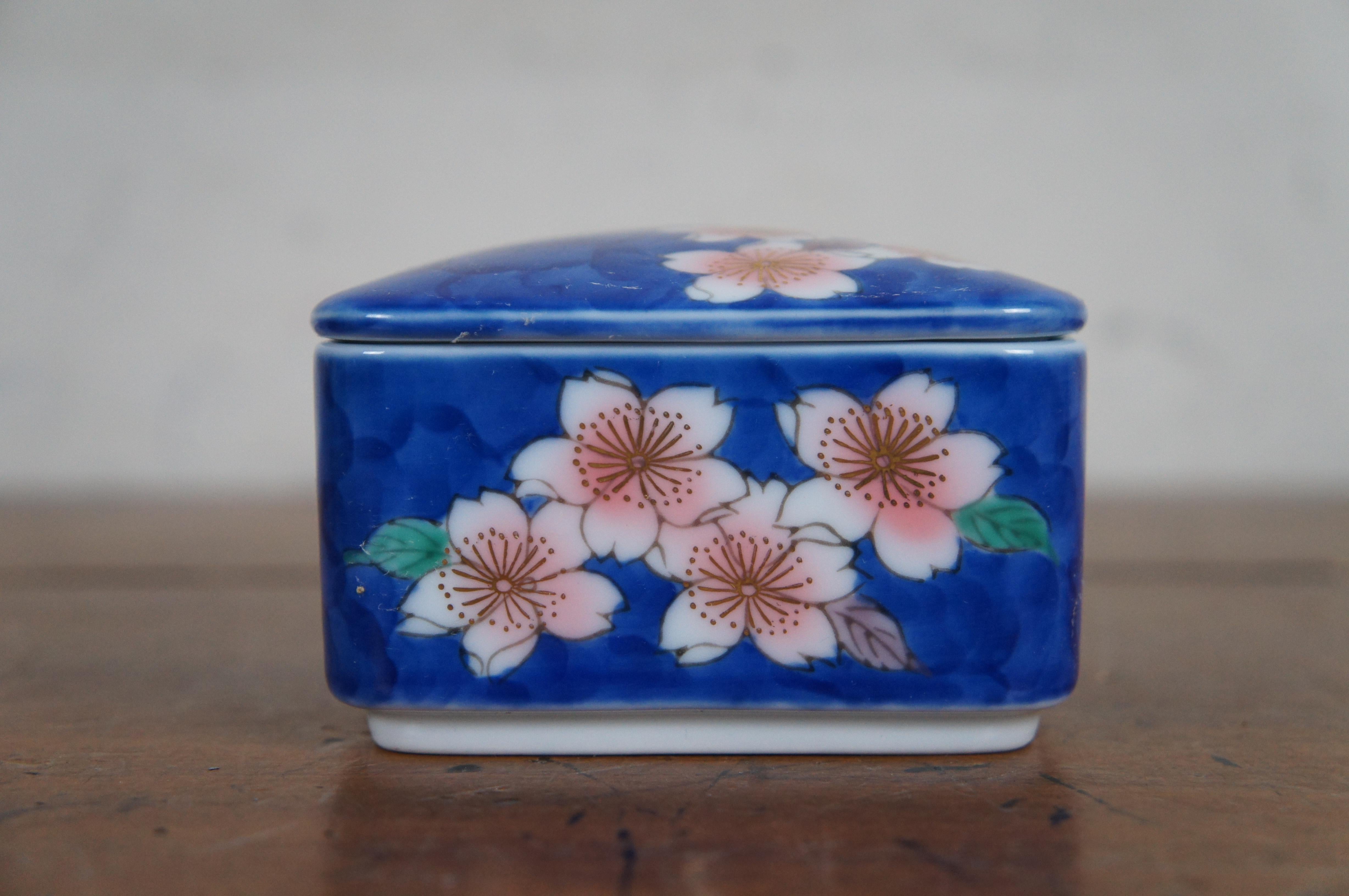 20th Century Vintage Fukagawa Porcelain Cherry Blossoms Lidded Trinket Keepsake Box 3.5