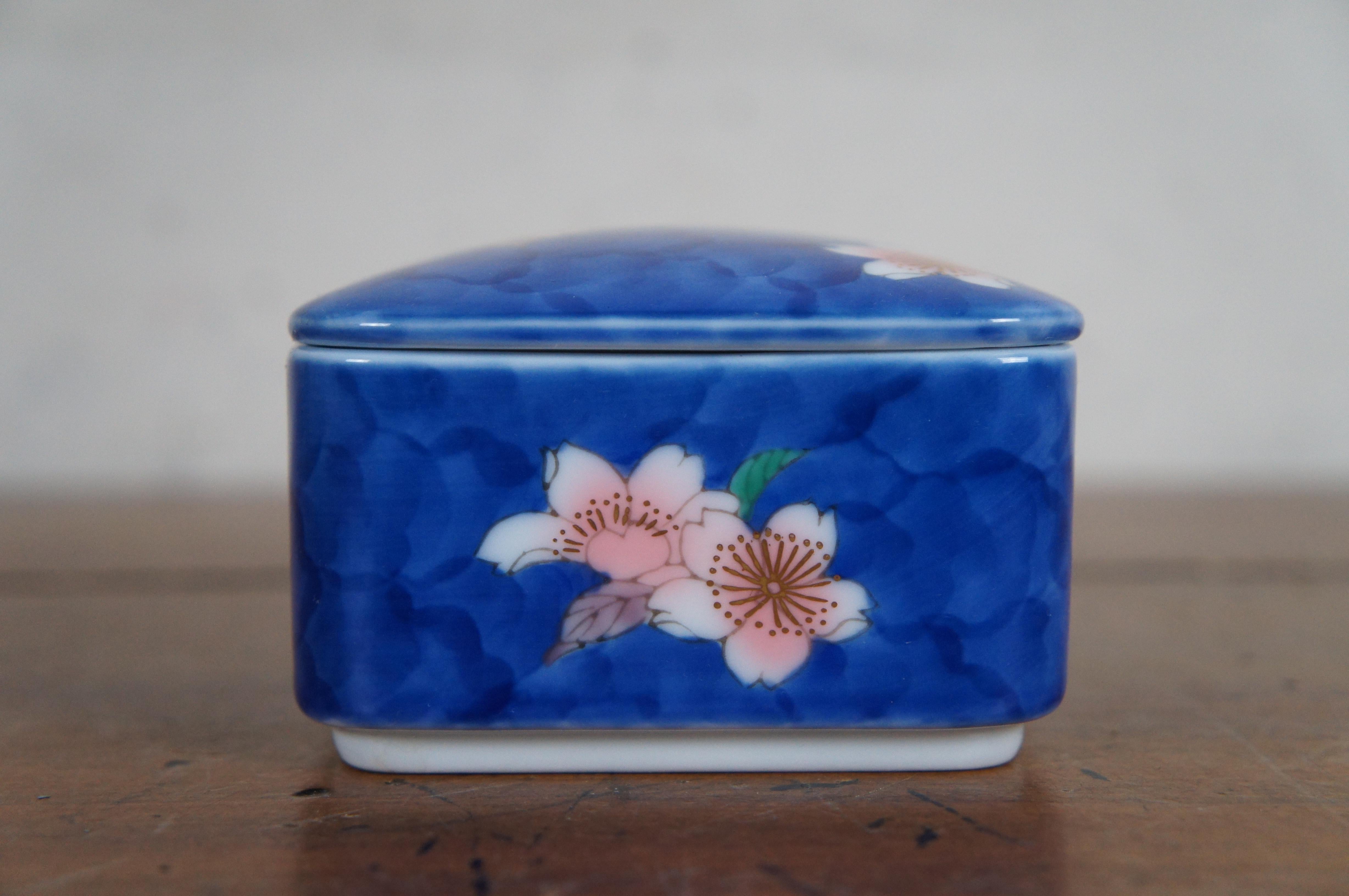 Vintage Fukagawa Porcelain Cherry Blossoms Lidded Trinket Keepsake Box 3.5