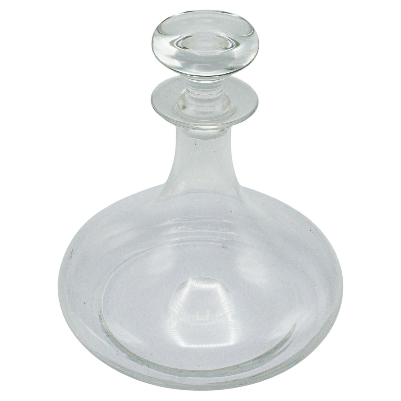 Vintage Full Bodied Red Wine Decanter, English, Glass, Cabernet, Rioja, Vessel For Sale