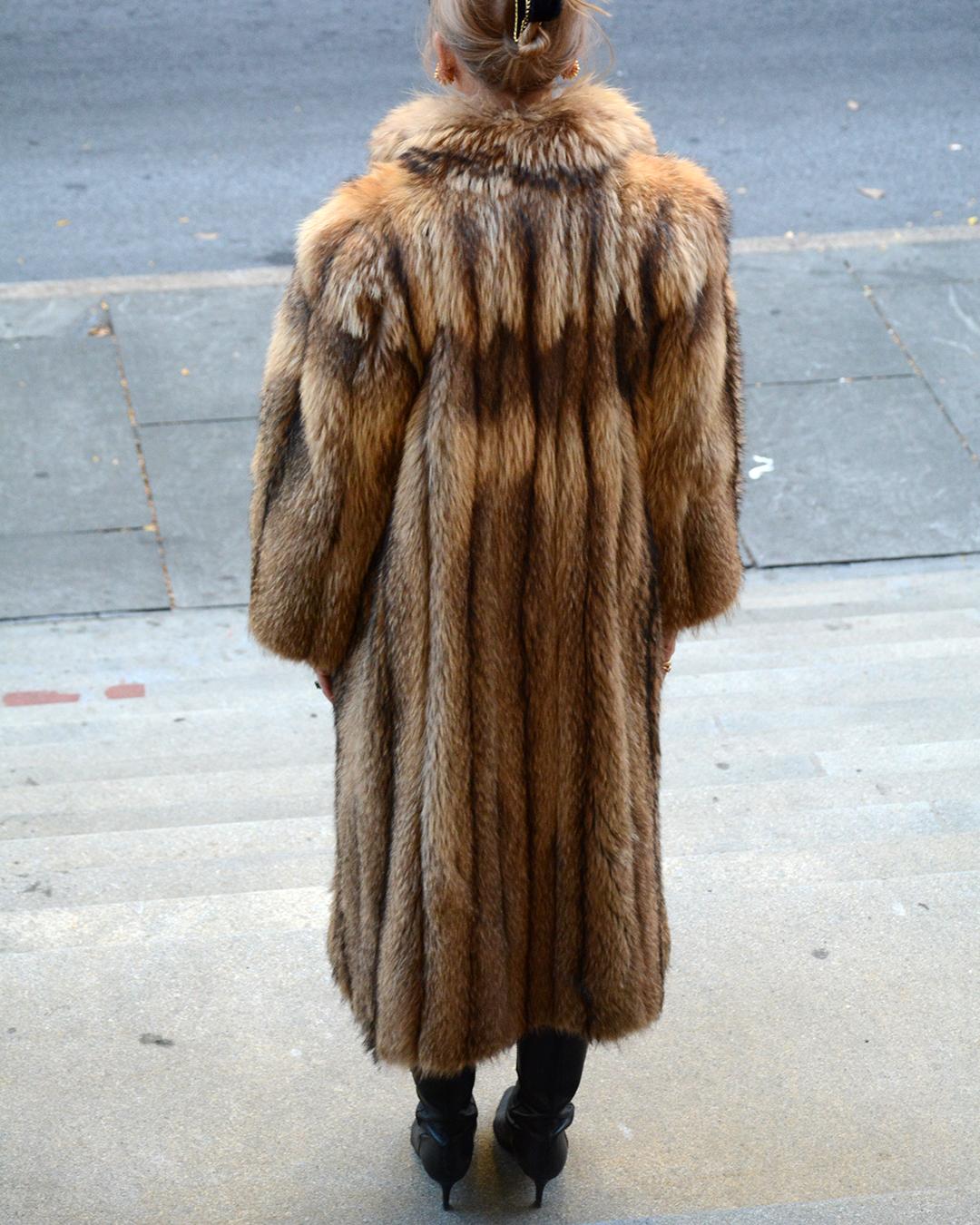 Manteau long vintage Tanuki en fourrure de raton laveur 6