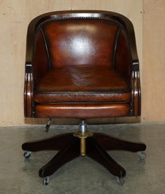 ViNTAGE FULLY RESTORED BROWN LEATHER BARREL BACK DIRECTORS CAPTAINS ARMCHAIR